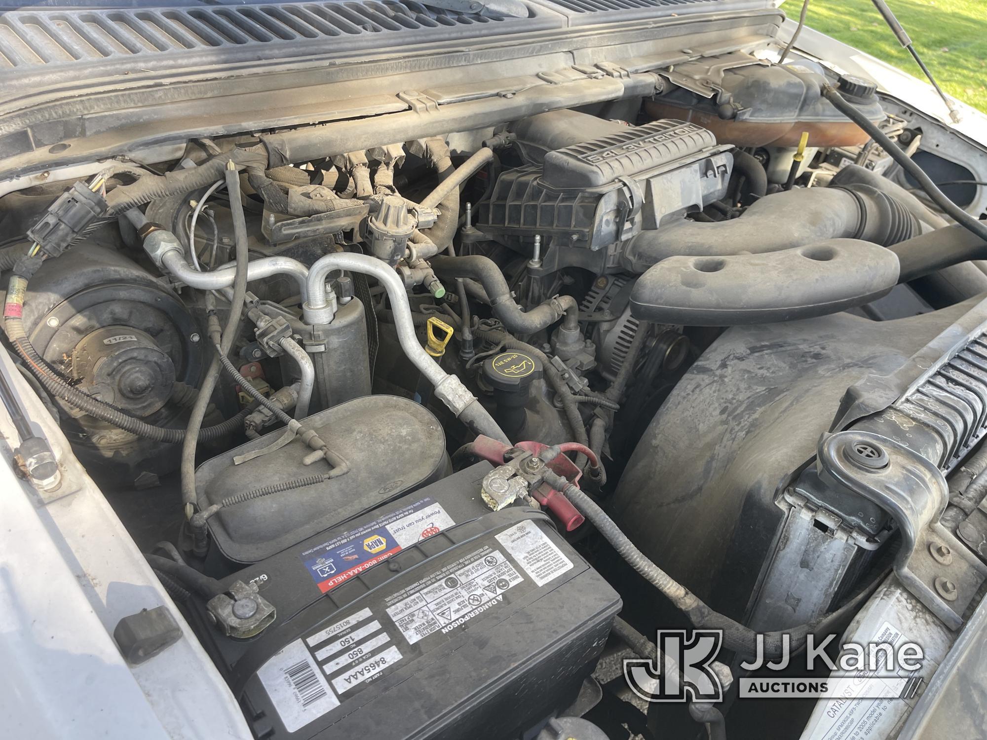 (Dixon, CA) 2005 Ford F250 Pickup Truck Runs & Moves)(Shift Indicator Broken