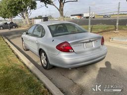 (Dixon, CA) 2000 Ford Taurus SE 4-Door Sedan Runs & Moves