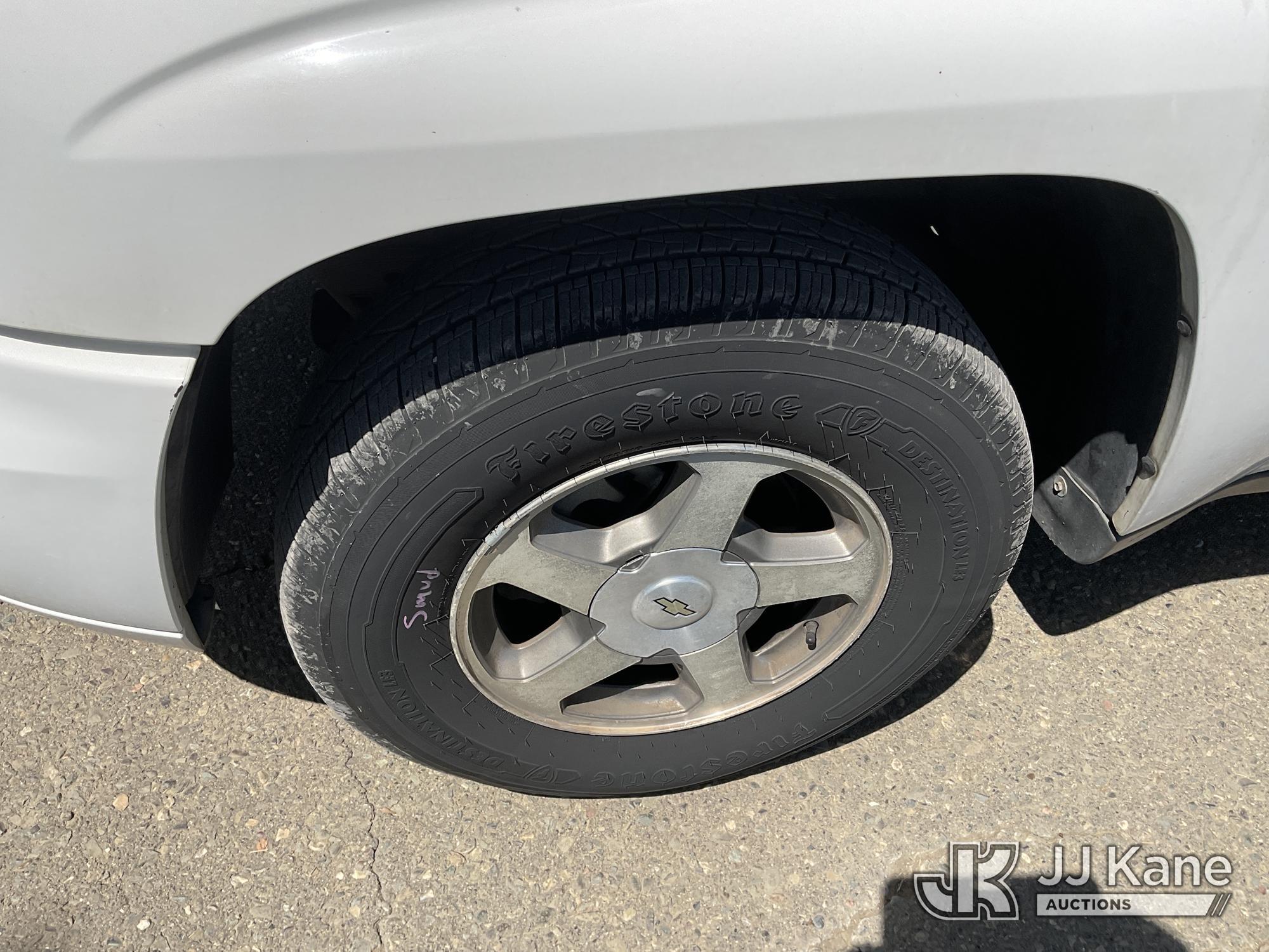 (Dixon, CA) 2006 Chevrolet TrailBlazer 4-Door Sport Utility Vehicle Runs & Moves