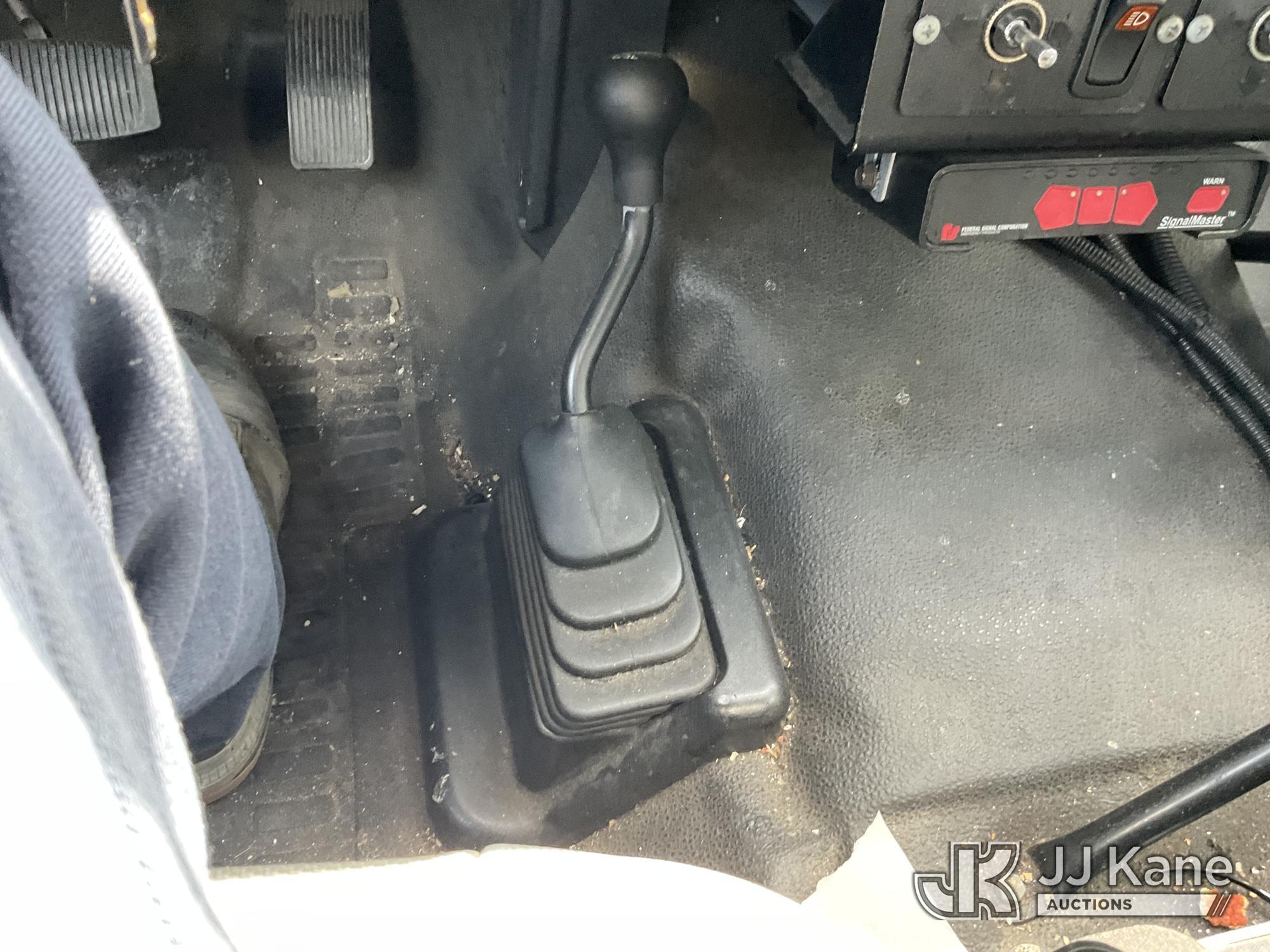 (Dixon, CA) Altec AT37G, Articulating & Telescopic Bucket mounted behind cab on 2013 Ford F550 4x4 S