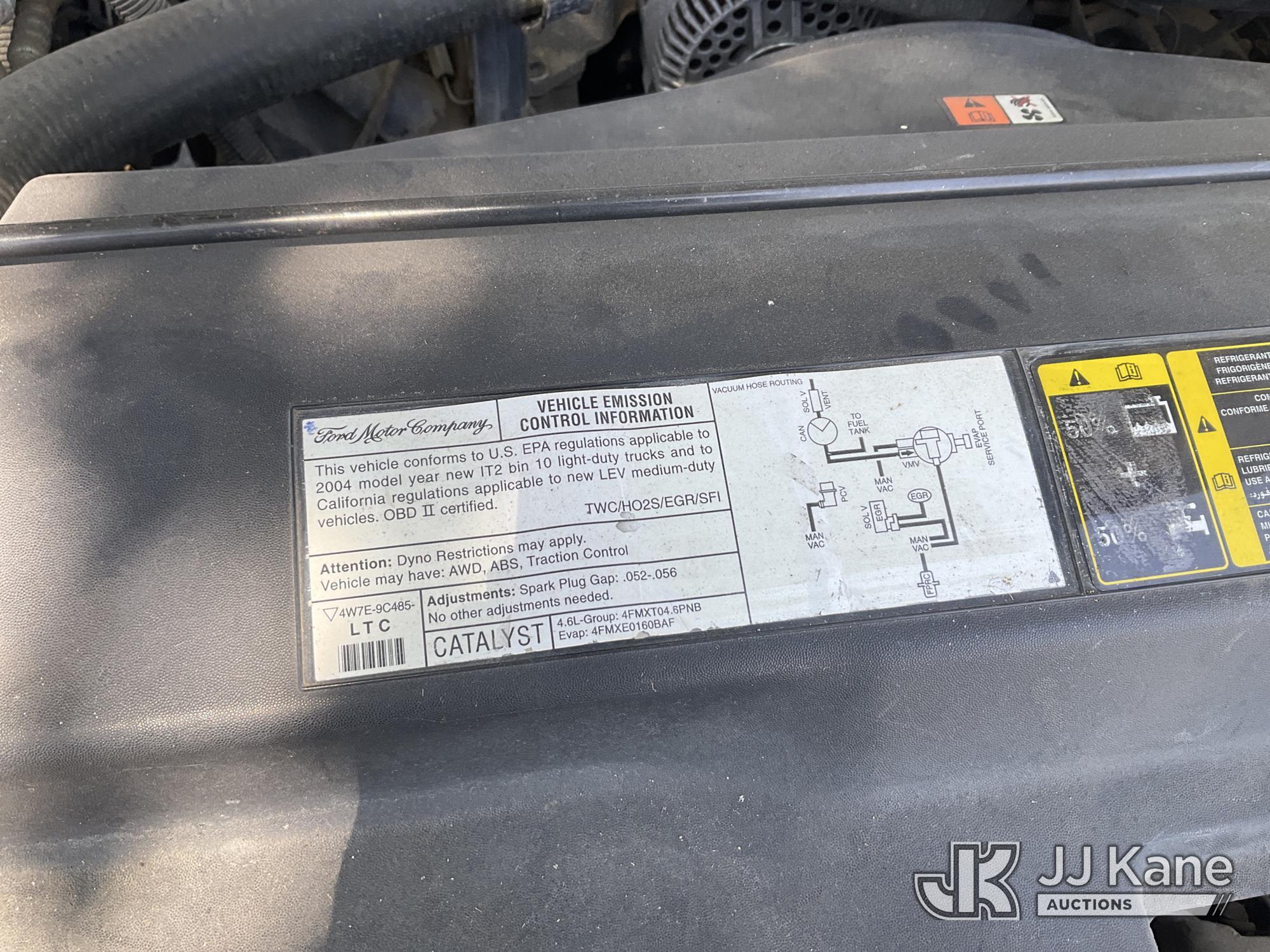 (Dixon, CA) 2004 Ford F-150 Heritage 4x4 Extended-Cab Pickup Truck Runs & Moves