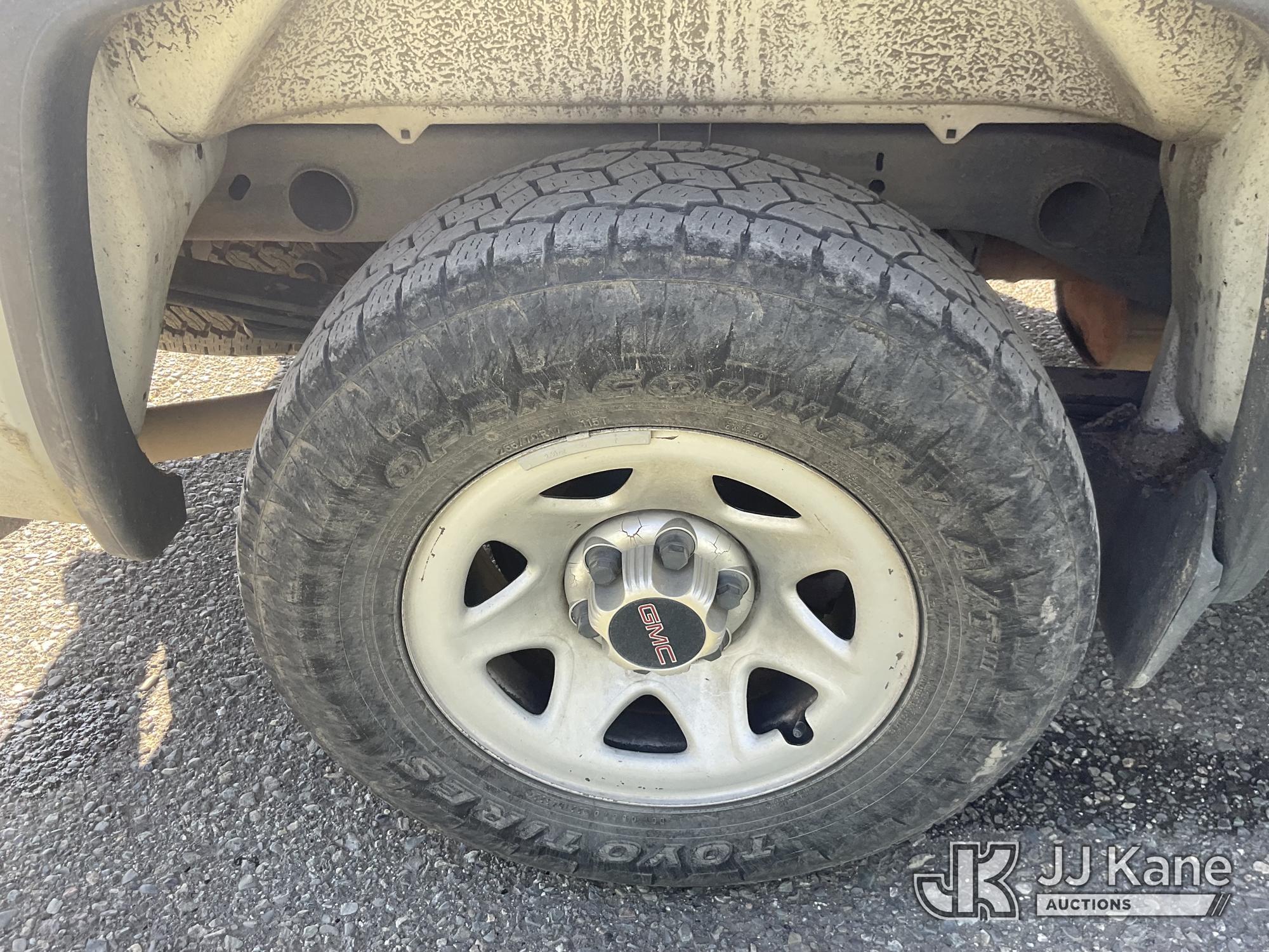 (Dixon, CA) 2014 GMC Sierra 1500 4x4 Extended-Cab Pickup Truck Runs & Moves