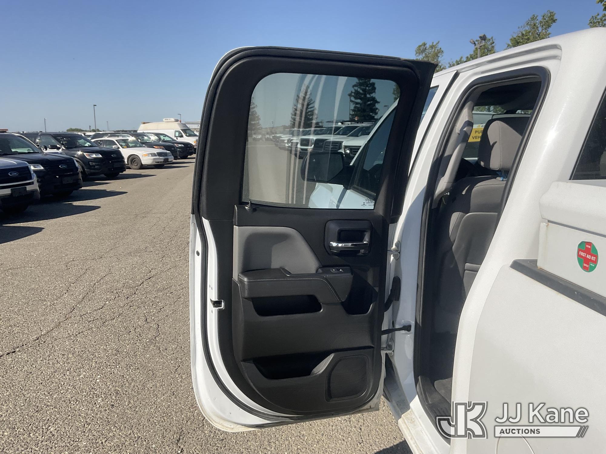 (Dixon, CA) 2014 GMC Sierra 1500 4x4 Extended-Cab Pickup Truck Runs & Moves