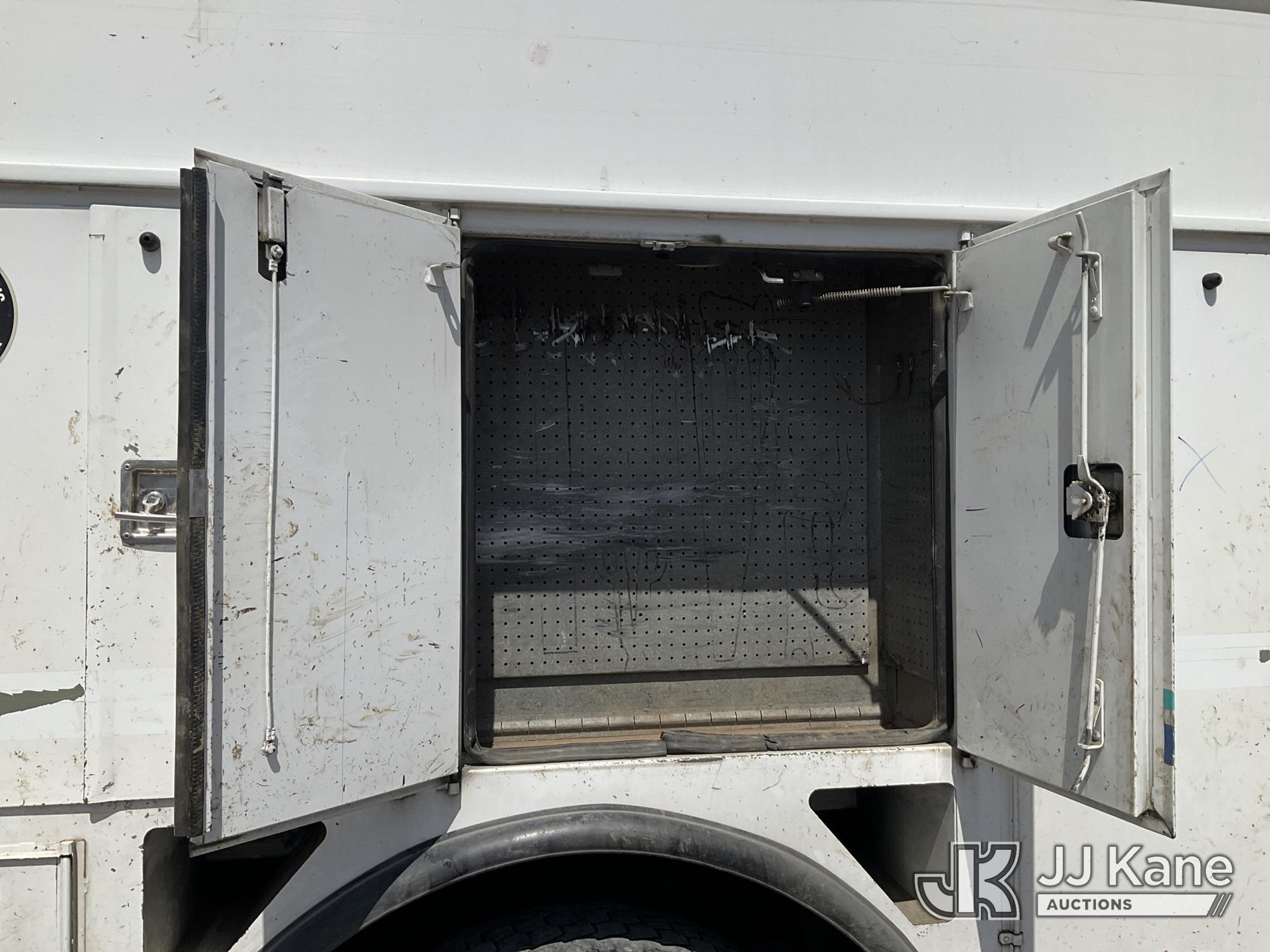 (Dixon, CA) 2005 Freightliner M2 106 Air Compressor/Enclosed Utility Truck Runs & Moves