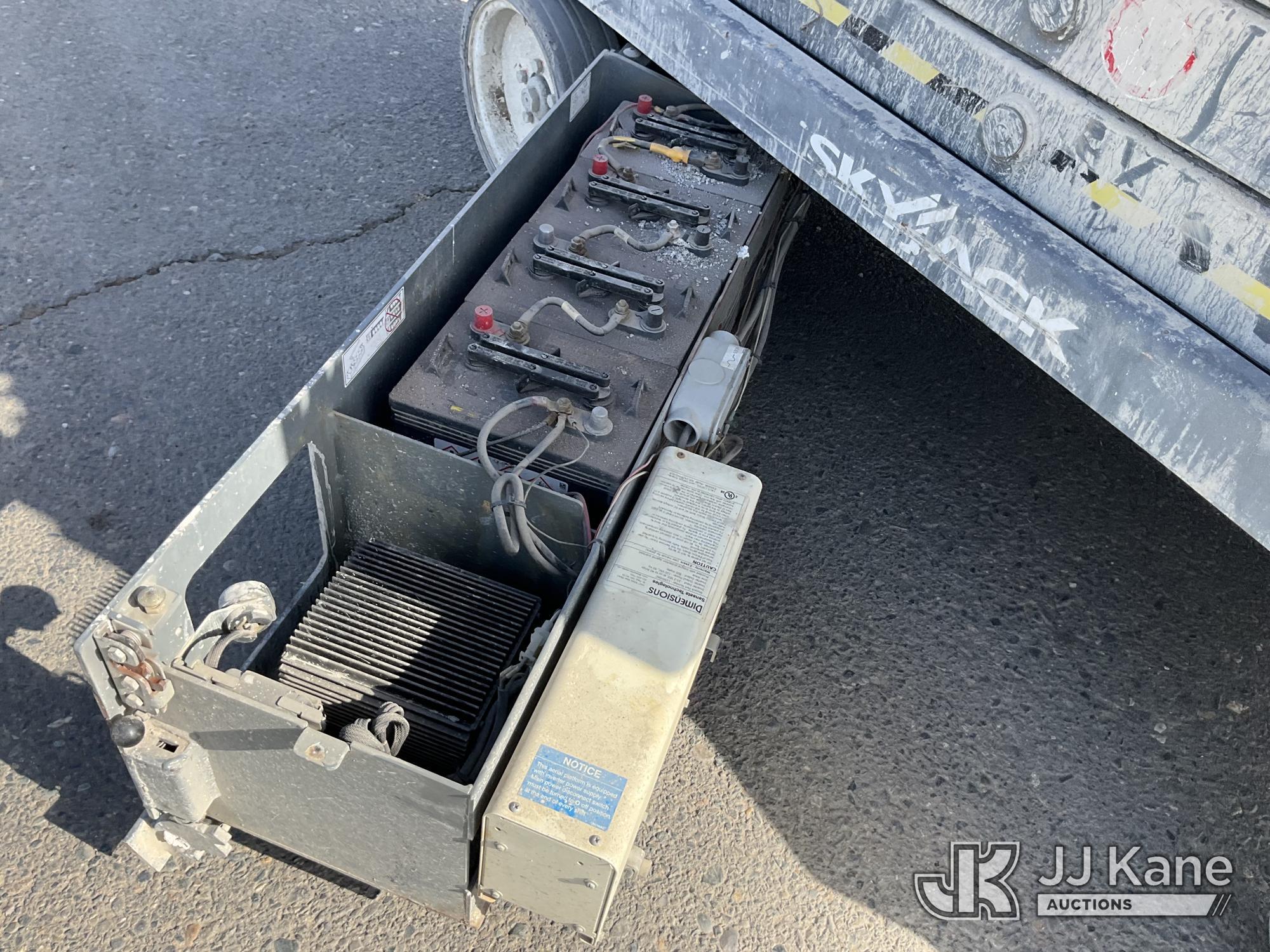 (Dixon, CA) 2015 Sky Jack SJ3226 Self-Propelled Scissor Lift Moves & Operates