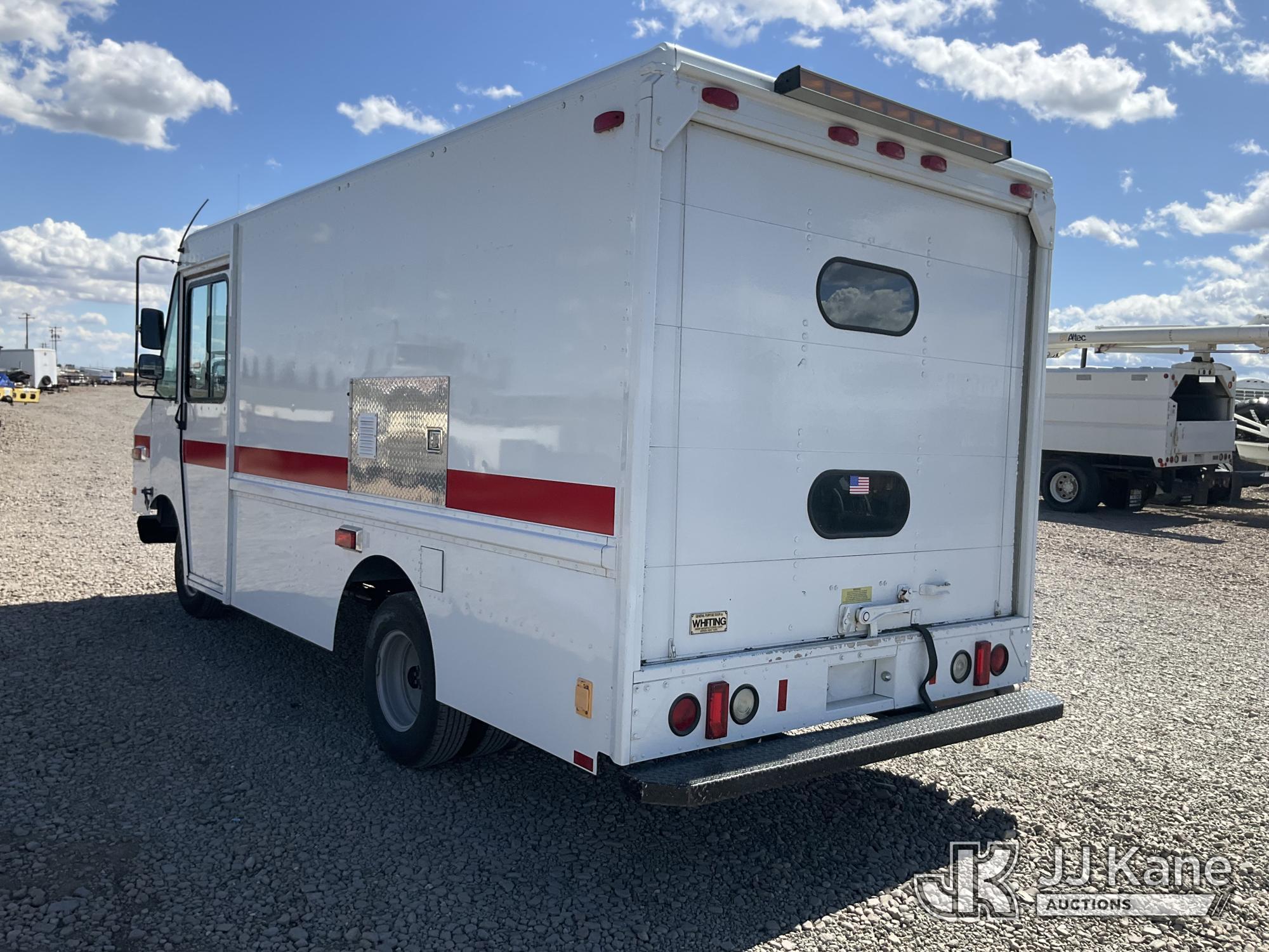 (Dixon, CA) 1996 GMC P3500 Step Van Runs & Moves) (Monitors Will Not Clear, Missing GVWR Label