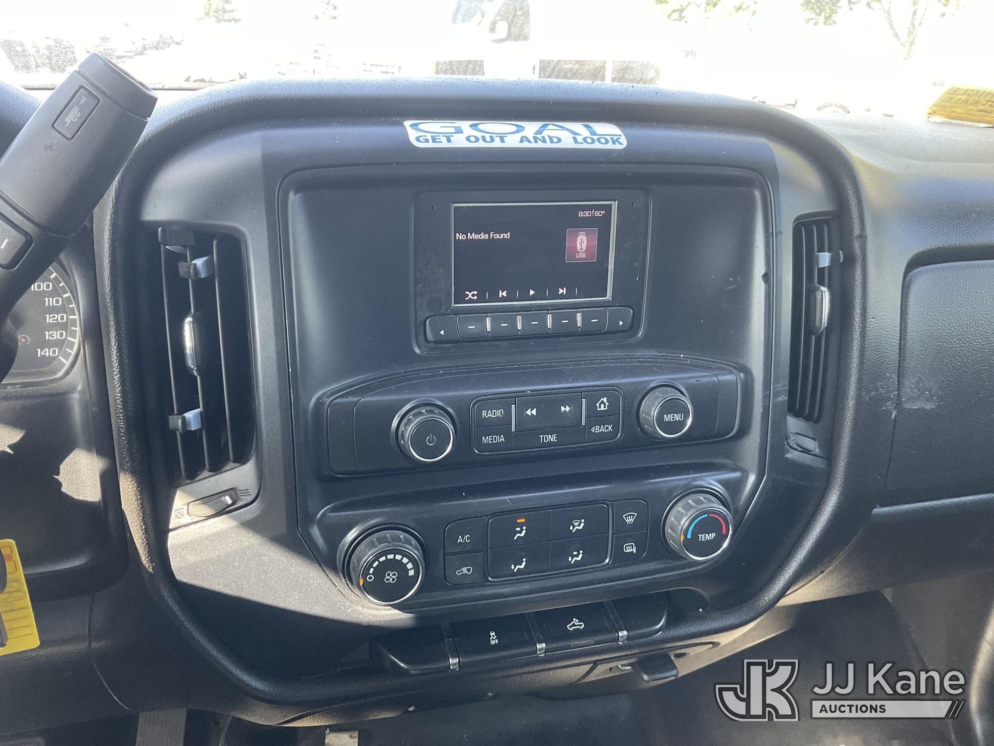 (Dixon, CA) 2014 GMC Sierra 1500 4x4 Extended-Cab Pickup Truck Runs & Moves