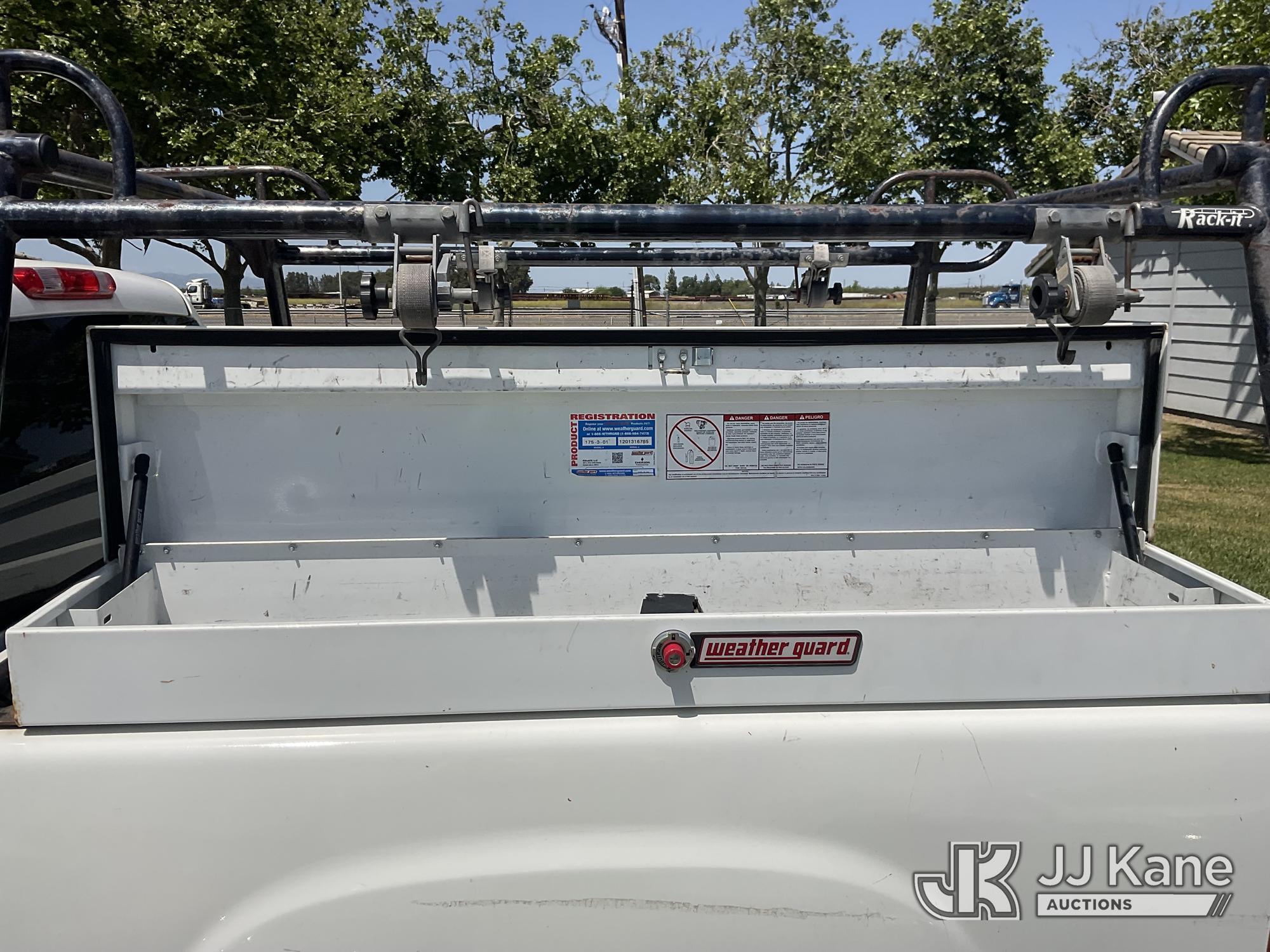(Dixon, CA) 2012 GMC Sierra Hybrid Crew-Cab Pickup Truck Runs & Moves