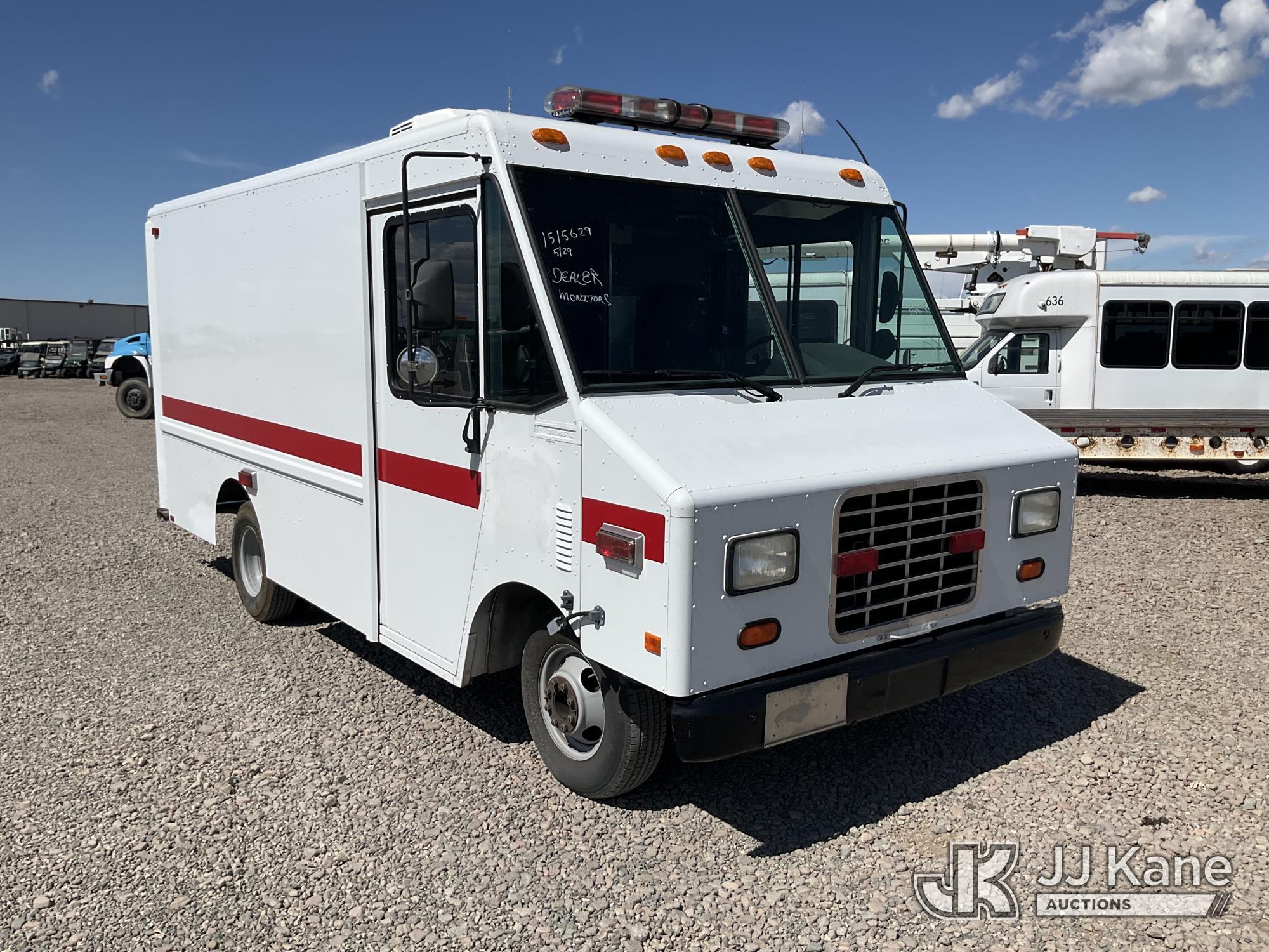 (Dixon, CA) 1996 GMC P3500 Step Van Runs & Moves) (Monitors Will Not Clear, Missing GVWR Label