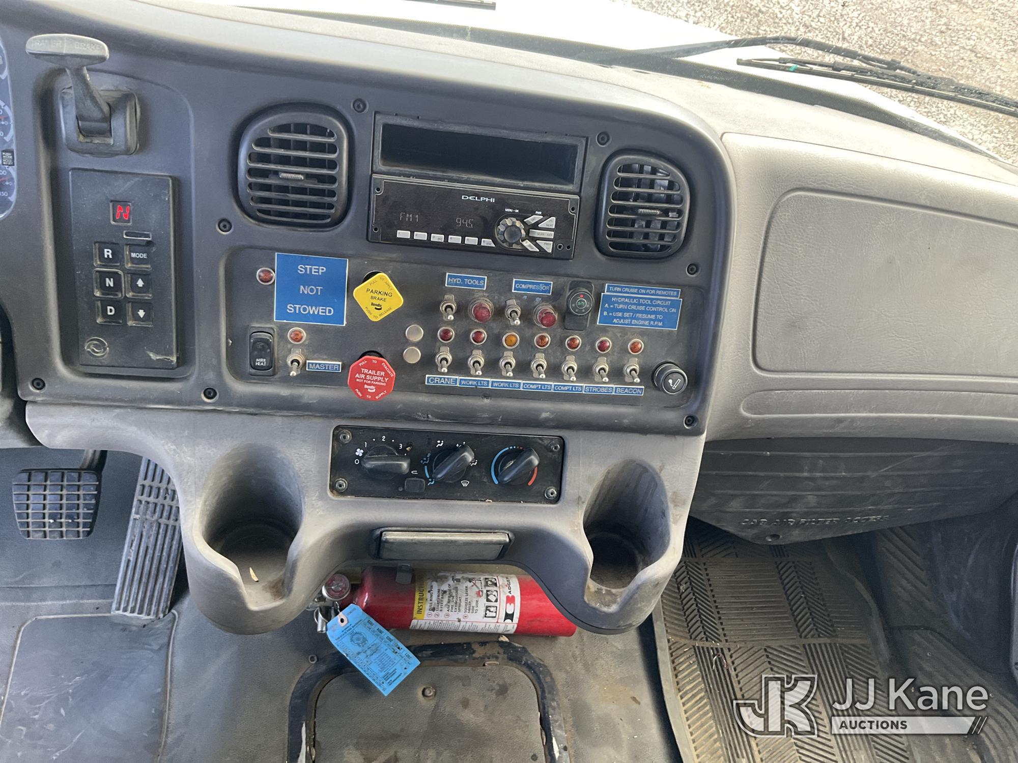 (Dixon, CA) 2006 Freightliner M2 106 Air Compressor/Enclosed Utility Truck Runs & Moves