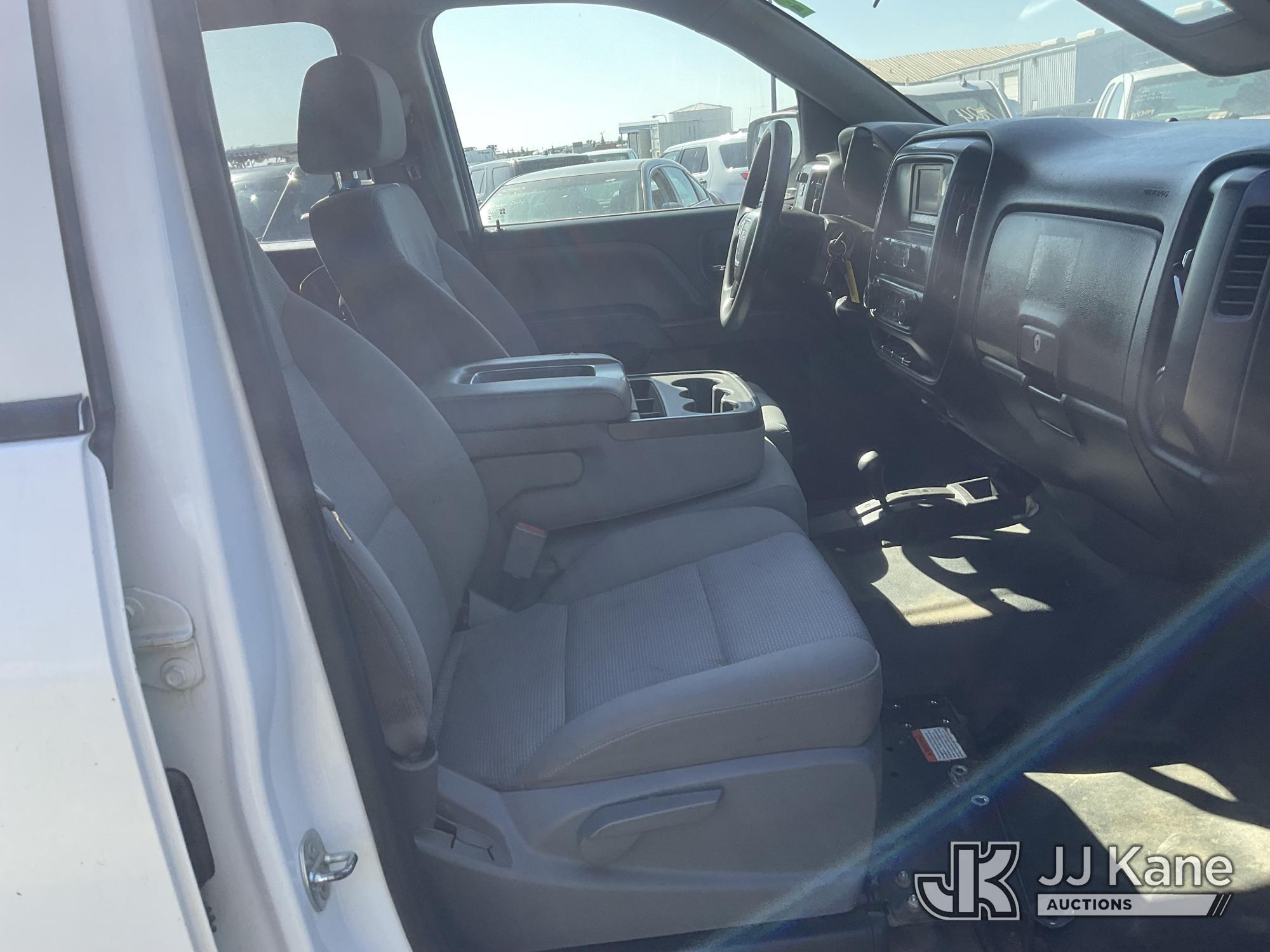 (Dixon, CA) 2014 GMC Sierra 1500 4x4 Extended-Cab Pickup Truck Runs & Moves