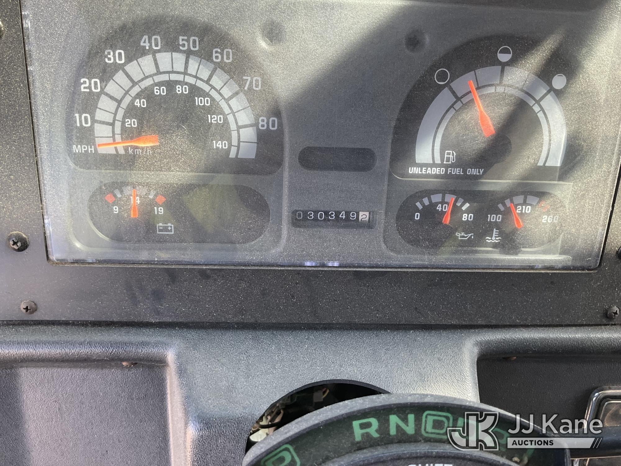 (Dixon, CA) 1996 GMC P3500 Step Van Runs & Moves) (Monitors Will Not Clear, Missing GVWR Label
