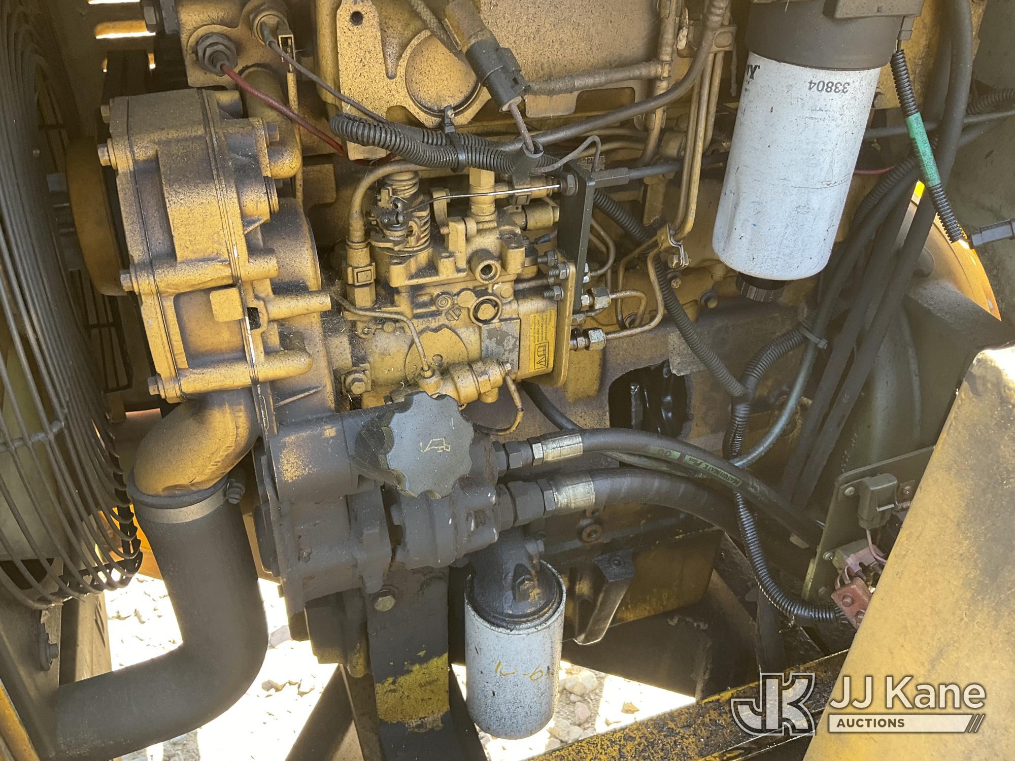 (Dixon, CA) 2005 Wood Chuck 1200 Chipper (12in Disc) Not Running, Condition Unknown) (Towable, No Ke
