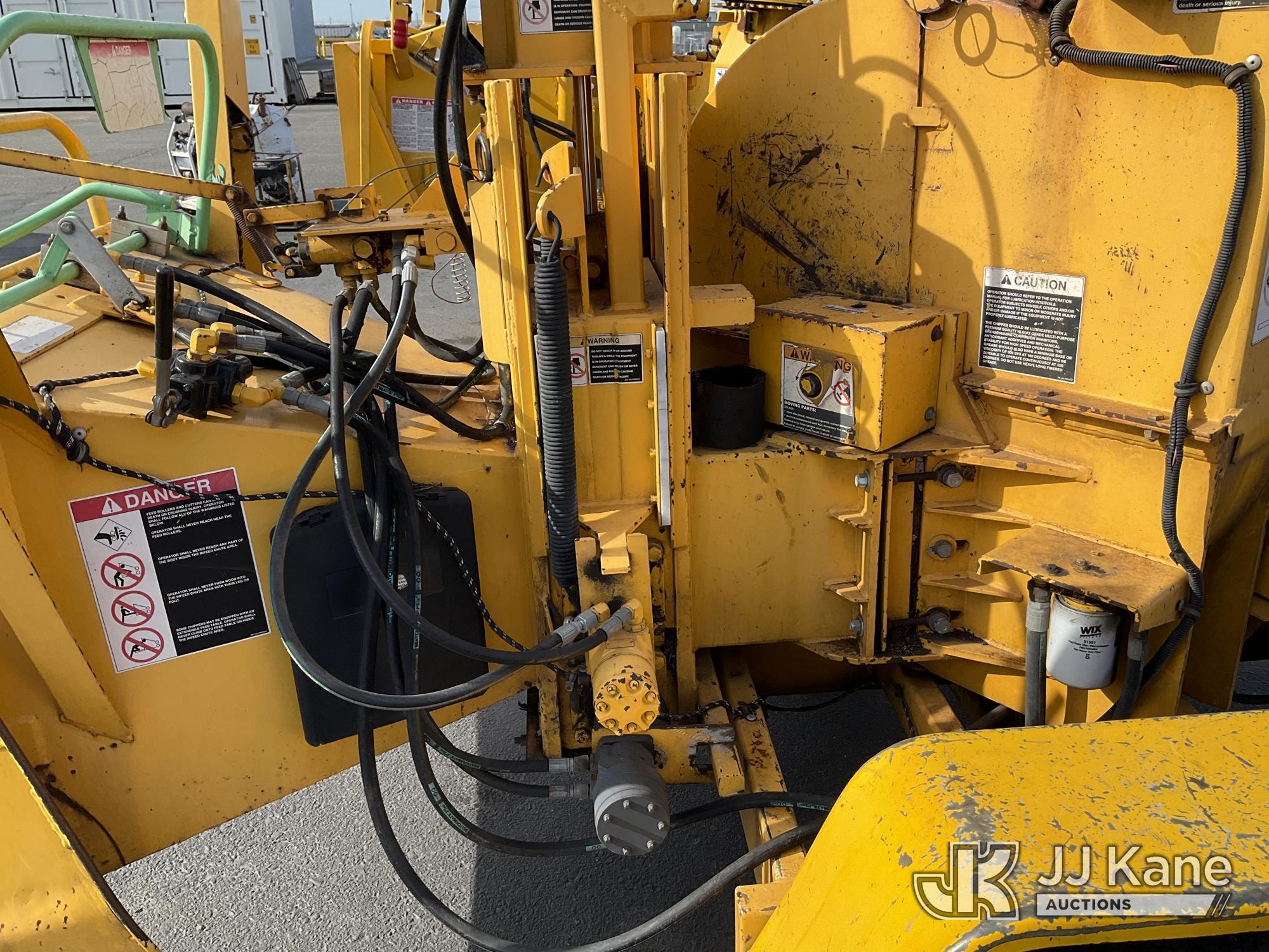 (Dixon, CA) 2005 Wood Chuck 1200 Chipper (12in Disc) Not Running, Condition Unknown) (Towable, No Ke