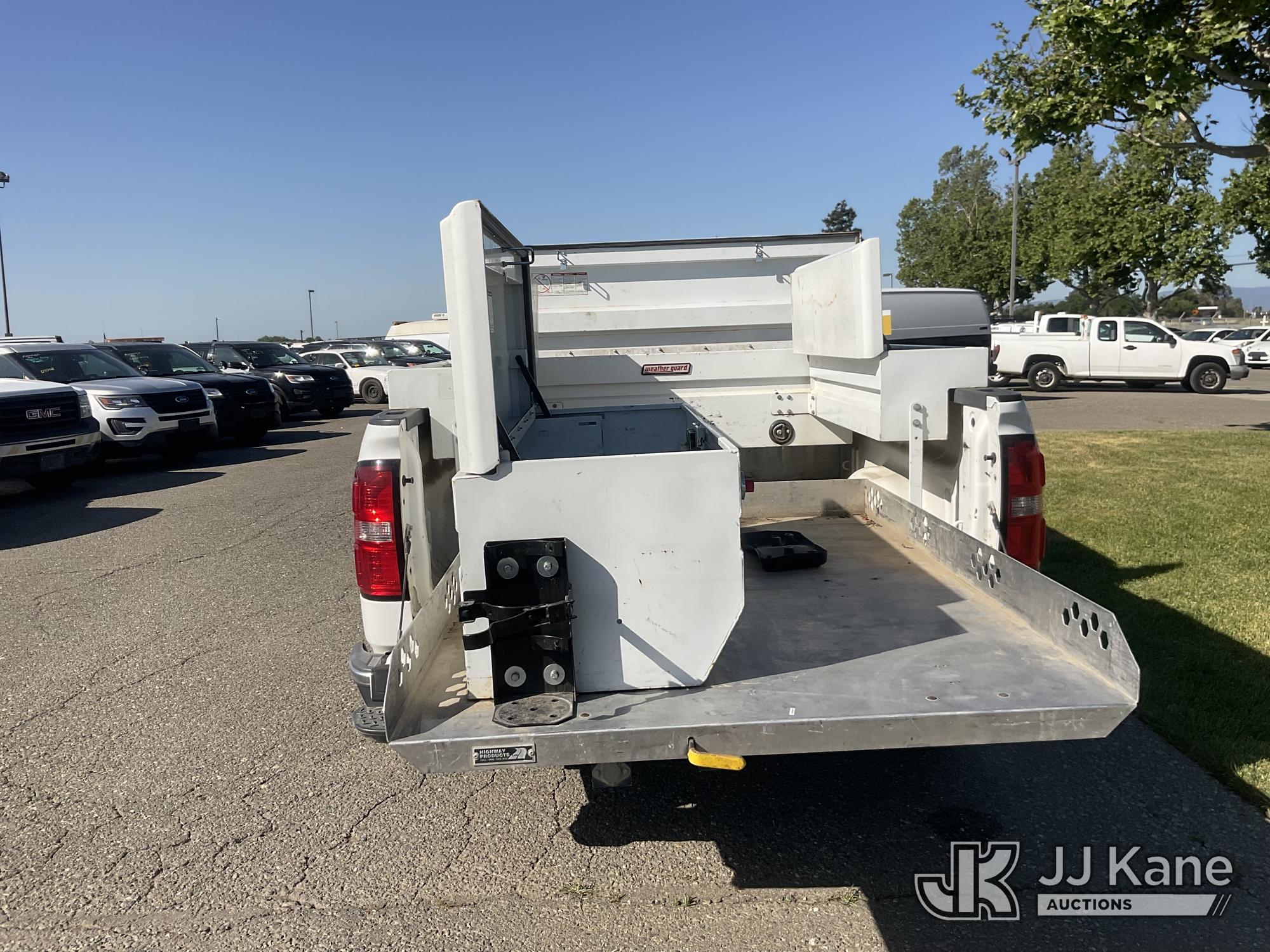 (Dixon, CA) 2014 GMC Sierra 1500 4x4 Extended-Cab Pickup Truck Runs & Moves