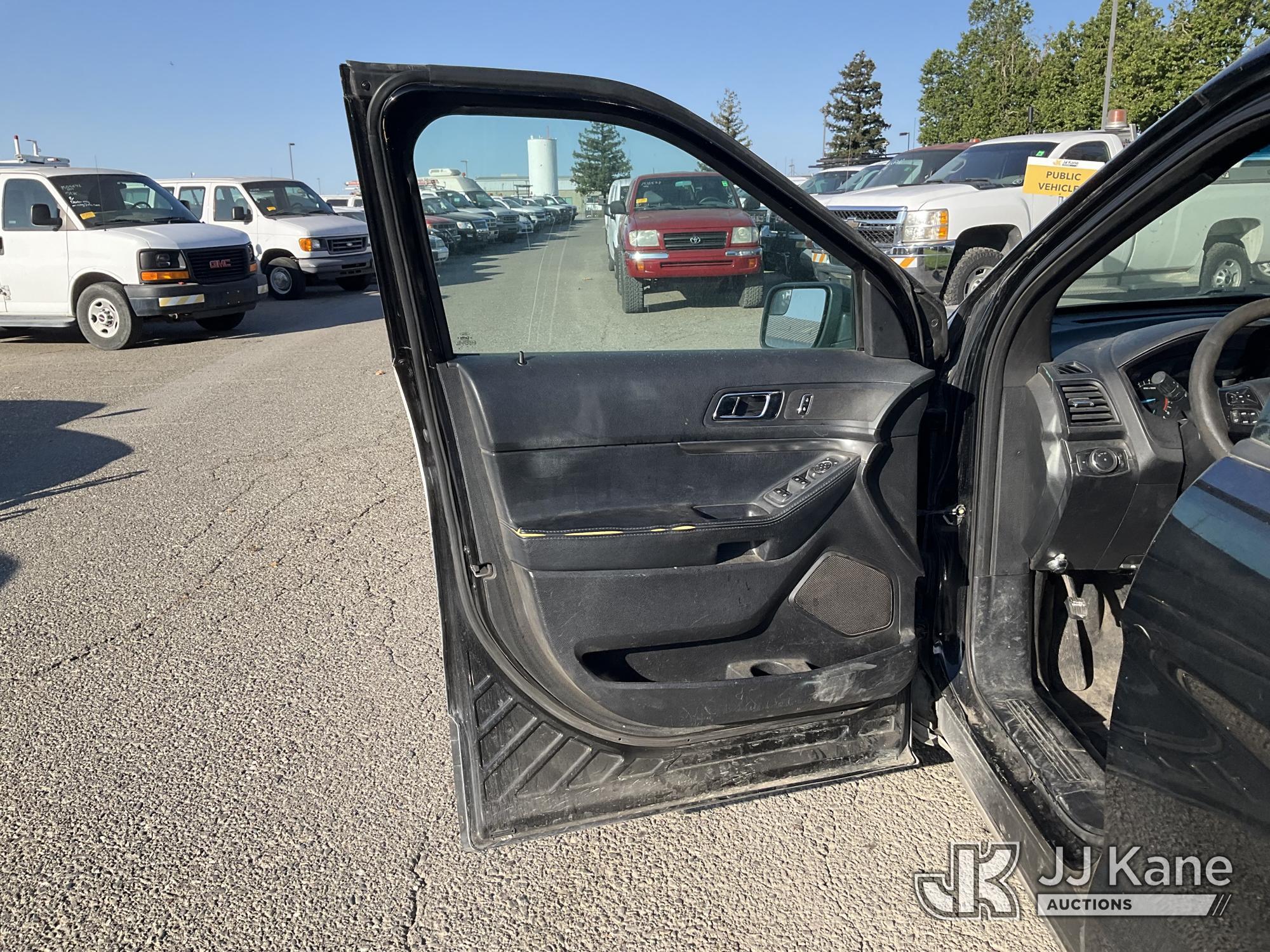 (Dixon, CA) 2016 Ford Explorer AWD Police Interceptor 4-Door Sport Utility Vehicle Runs & Moves) (Ho