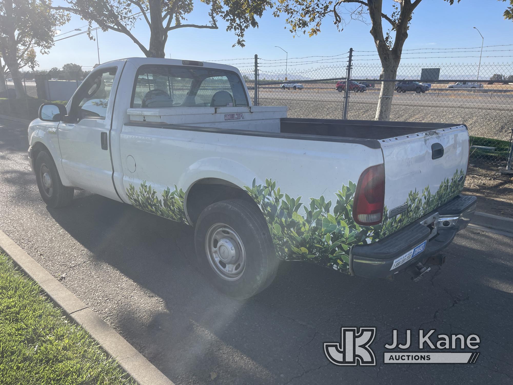 (Dixon, CA) 2005 Ford F250 Pickup Truck Runs & Moves)(Shift Indicator Broken