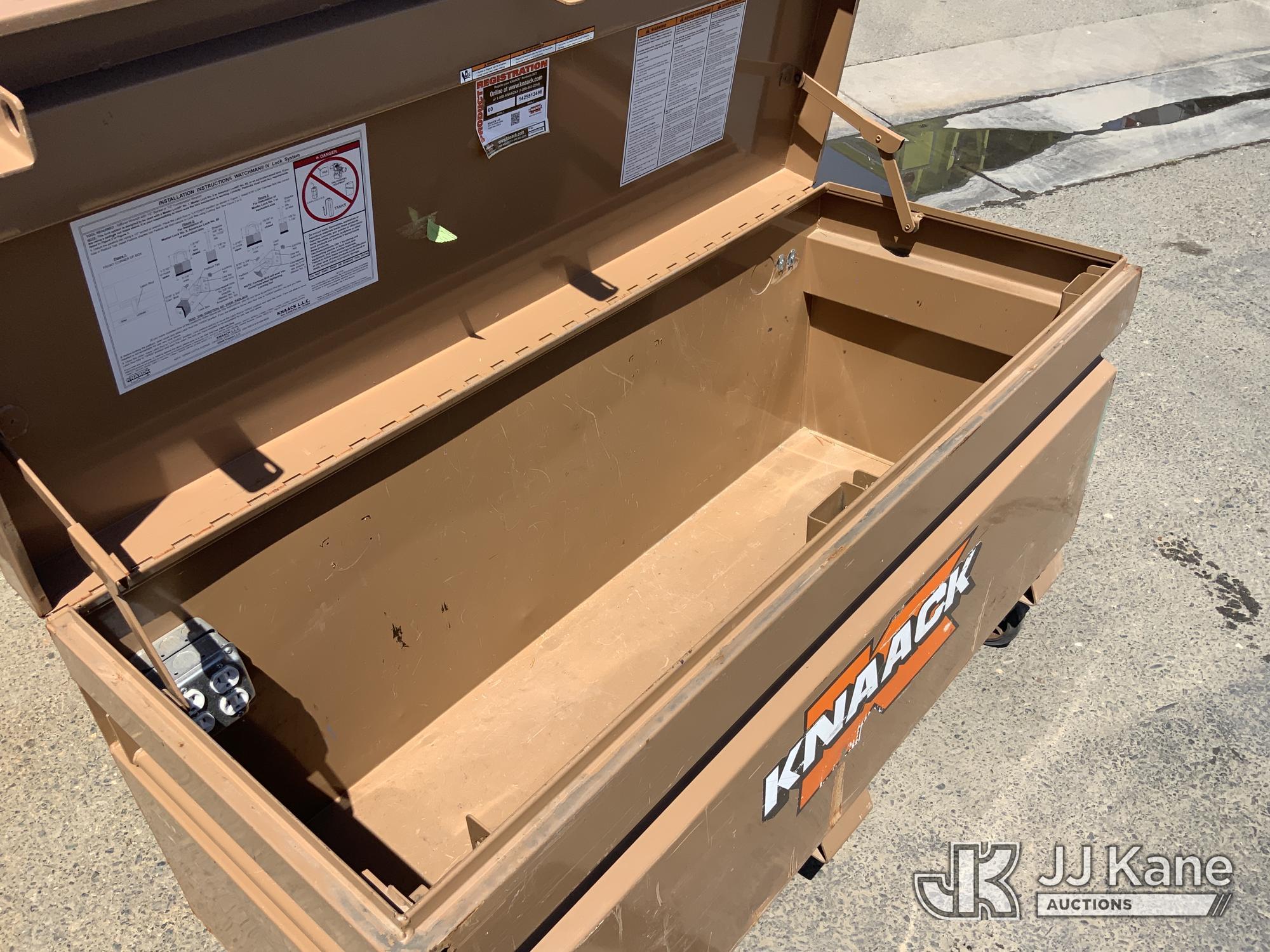 (Dixon, CA) Knaack Chest Tool Box (Used) NOTE: This unit is being sold AS IS/WHERE IS via Timed Auct