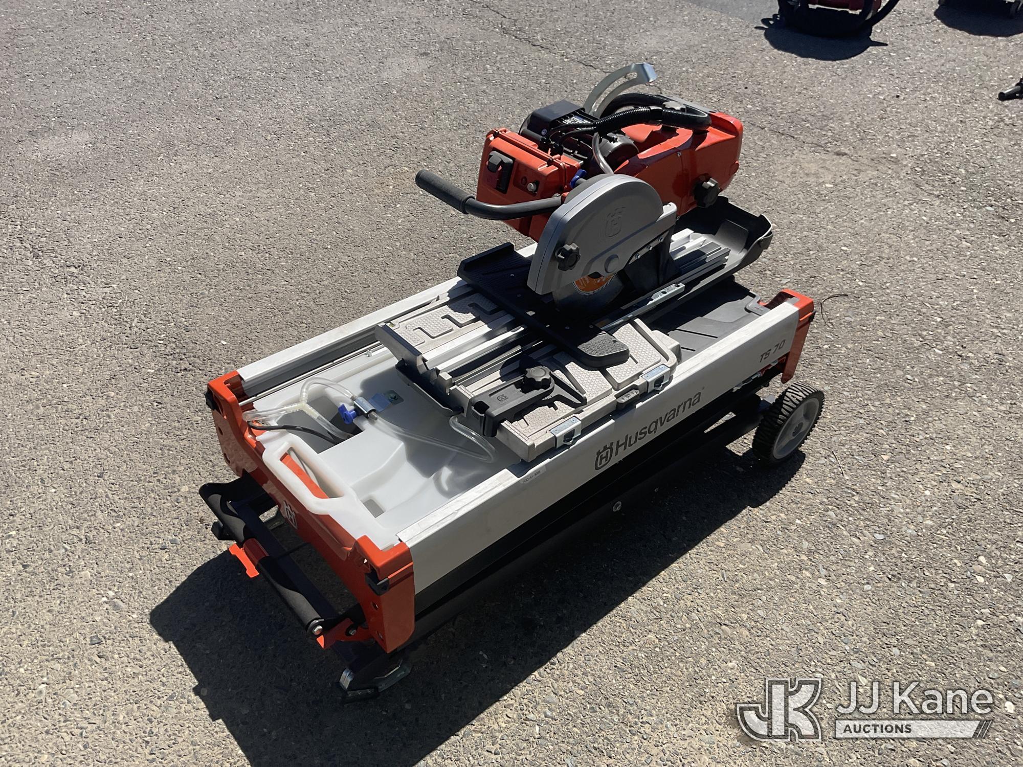 (Dixon, CA) Husqvarna TS70 Electric Tile Saw (Used) NOTE: This unit is being sold AS IS/WHERE IS via
