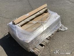 (Dixon, CA) Light Fixtures (Used) NOTE: This unit is being sold AS IS/WHERE IS via Timed Auction and