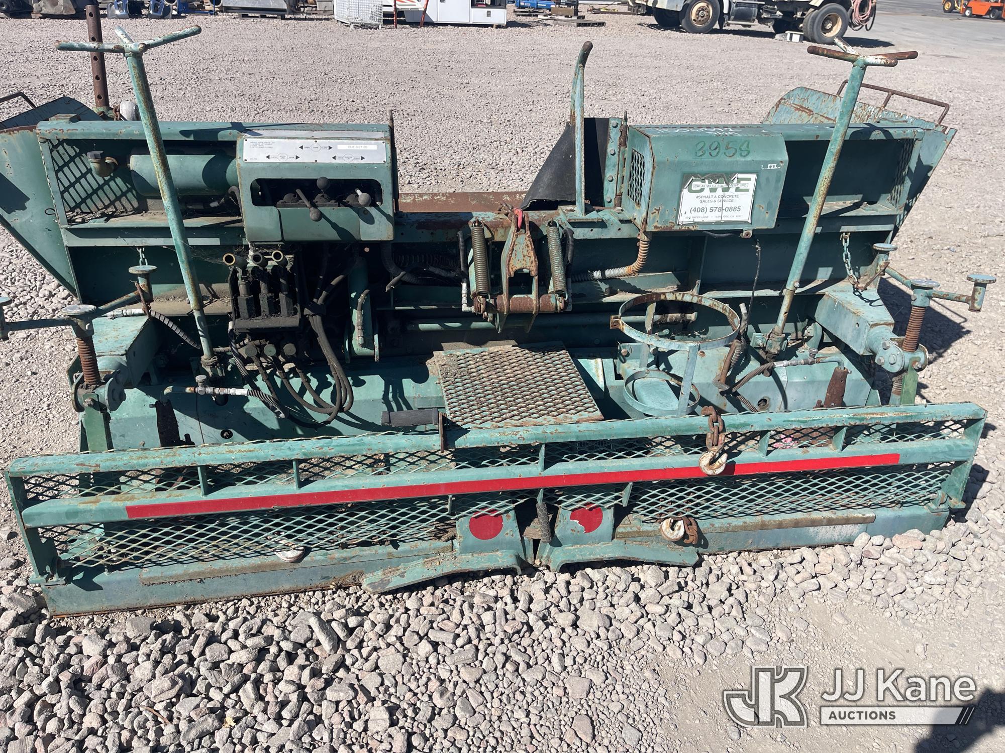 (Dixon, CA) Layton Asphalt Paver Condition Unknown