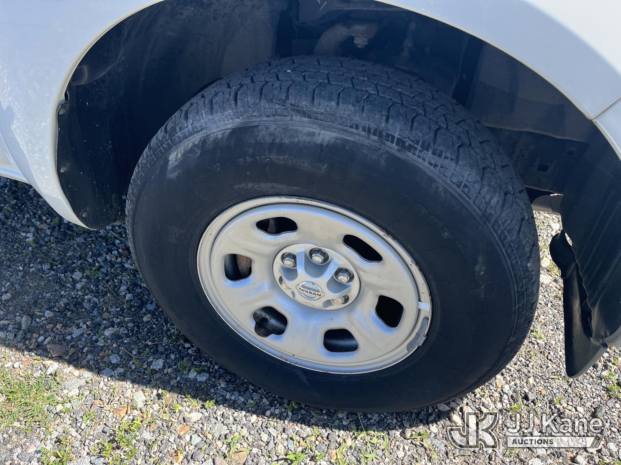 (Chester, VA) 2015 Nissan Frontier Extended-Cab Pickup Truck Runs & Moves