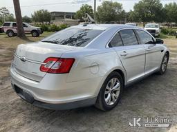 (Ocala, FL) 2012 Ford Taurus 4-Door Sedan Runs & Moves) (Jump To Start, Minor Body Damage, Paint Dam
