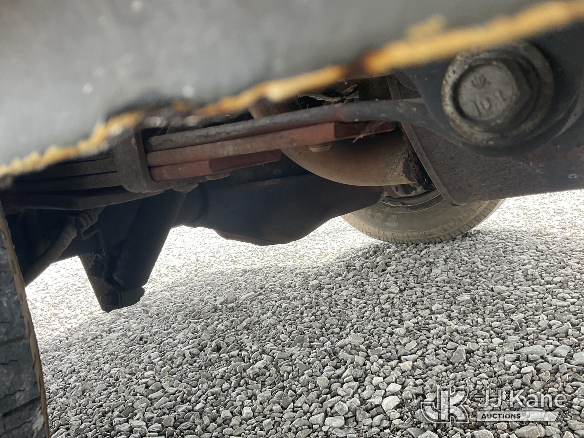 (Verona, KY) 2011 Ford E250 Cargo Van Runs & Moves) (Rust Damage