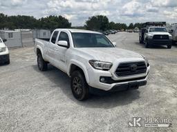 (Villa Rica, GA) 2018 Toyota Tacoma 4x4 Extended-Cab Pickup Truck Runs) (Intermittently Moves, Wreck