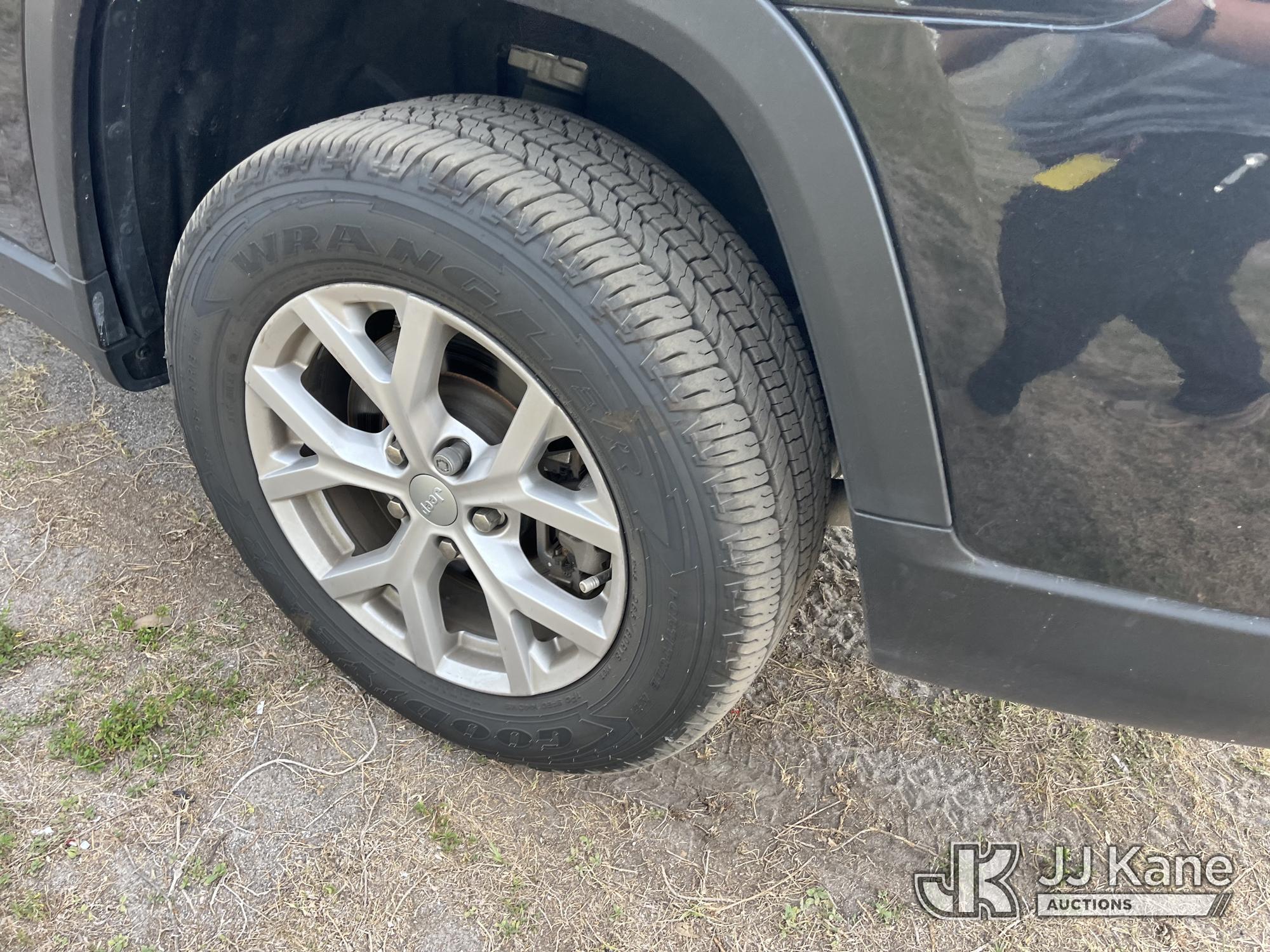 (Tampa, FL) 2021 Jeep Grand Cherokee 4x4 4-Door Sport Utility Vehicle, Former Police Vehicle Hillsbo