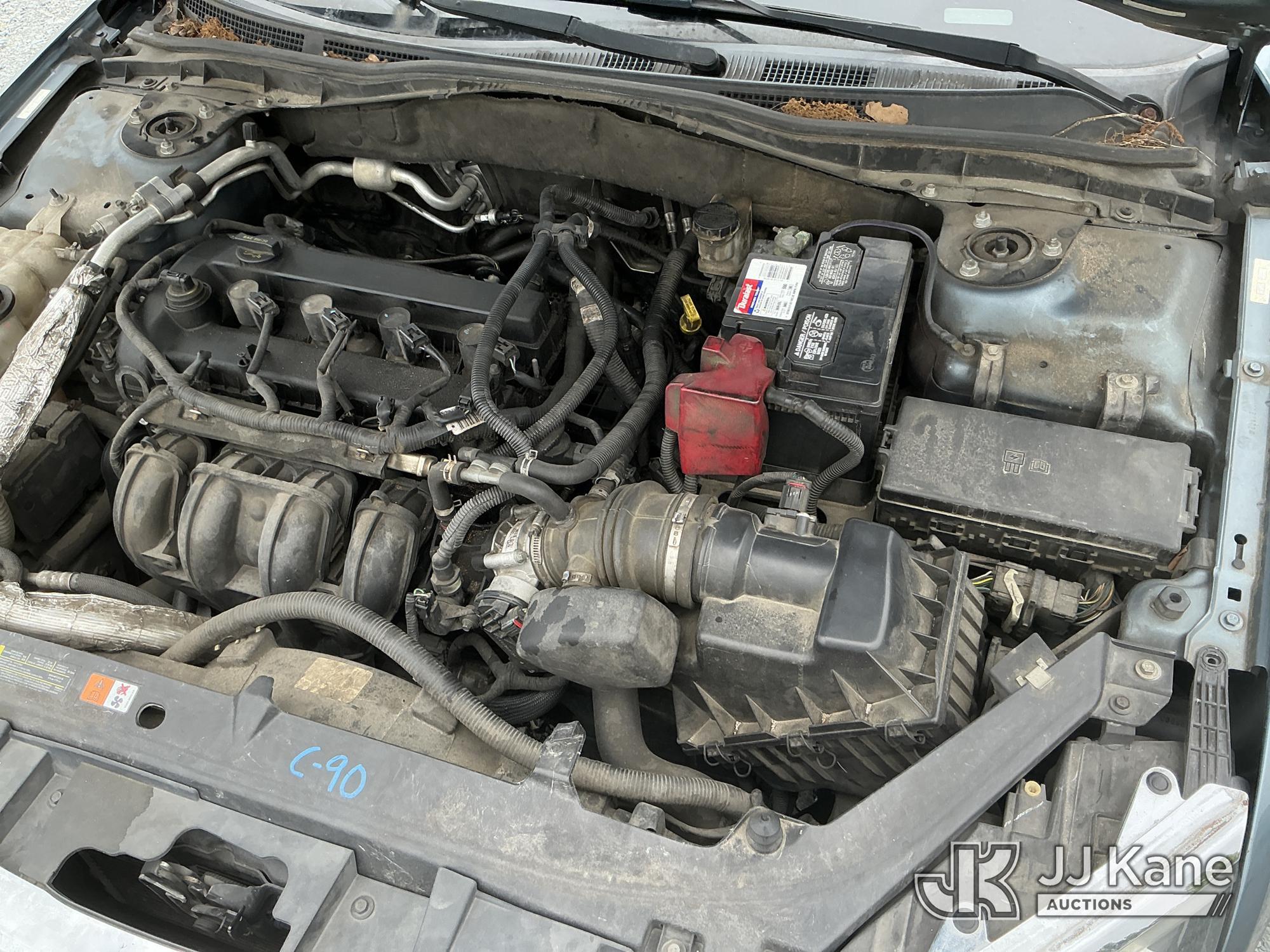 (China Grove, NC) 2012 Ford Fusion 4-Door Sedan Runs & Moves) (Paint Damage