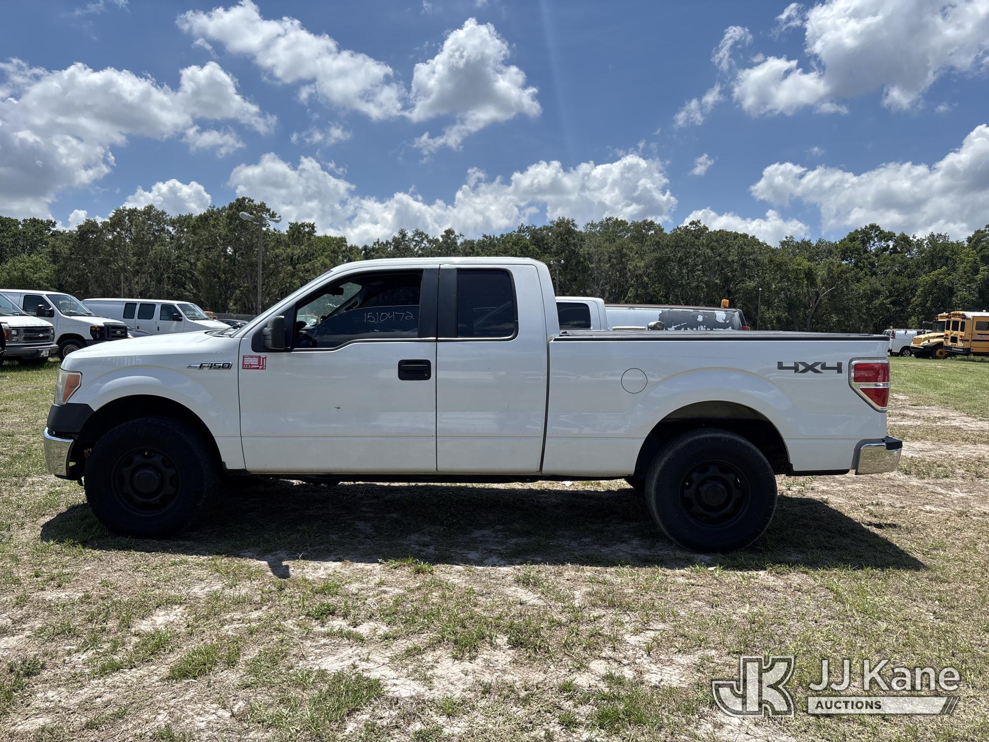 (Tampa, FL) 2014 Ford F150 4x4 Extended-Cab Pickup Truck Runs & Moves) (Body & Paint Damage