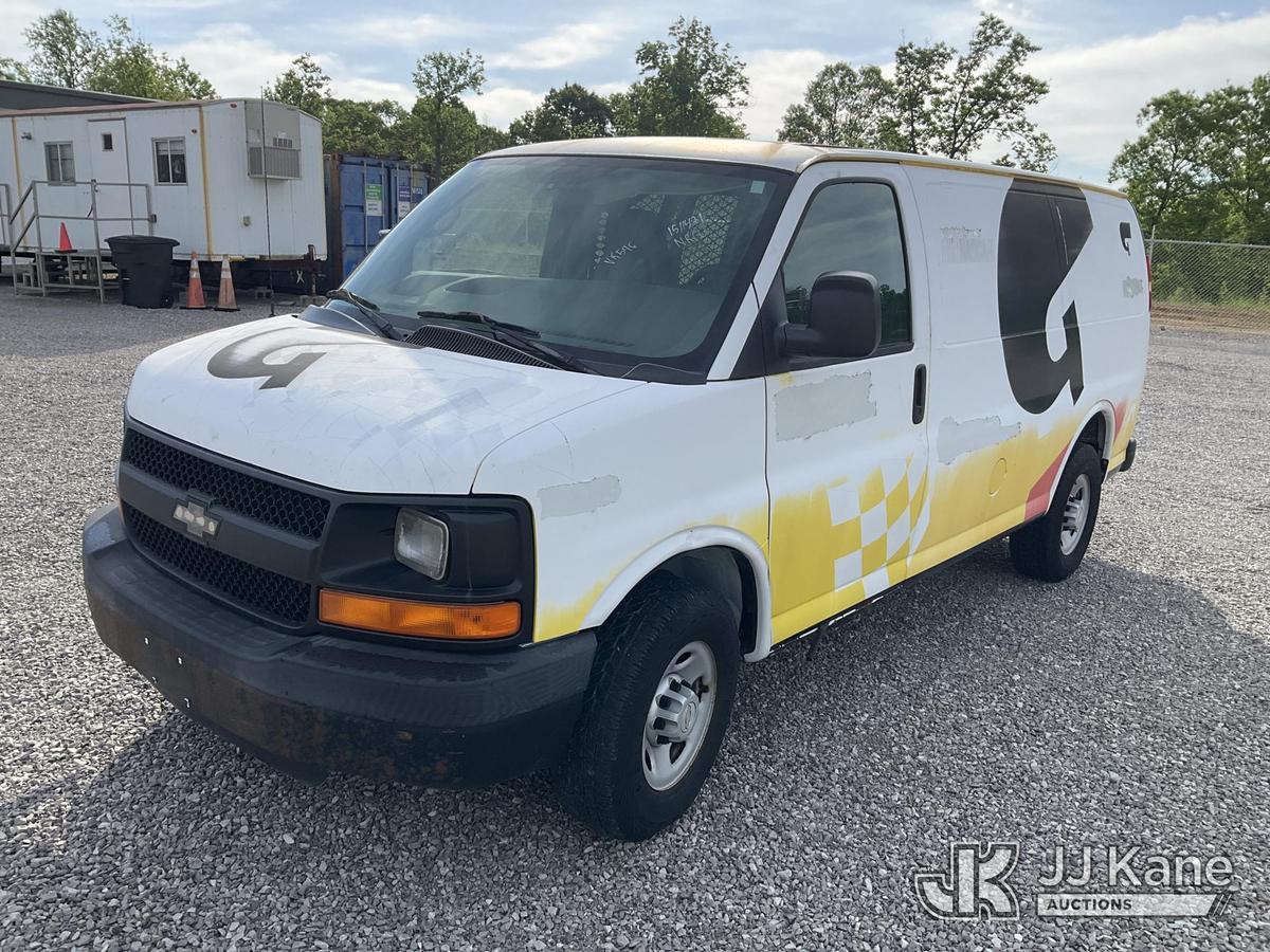 (Verona, KY) 2007 Chevrolet Express 2500 Cargo Van Not Running, Condition Unknown) (Side Doors Damag
