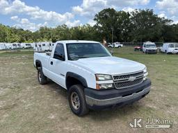 (Tampa, FL) 2005 CHEVROLET 2500 Pickup Truck Runs & Moves) (Jump To Start, Paint & Body Damage, Odom