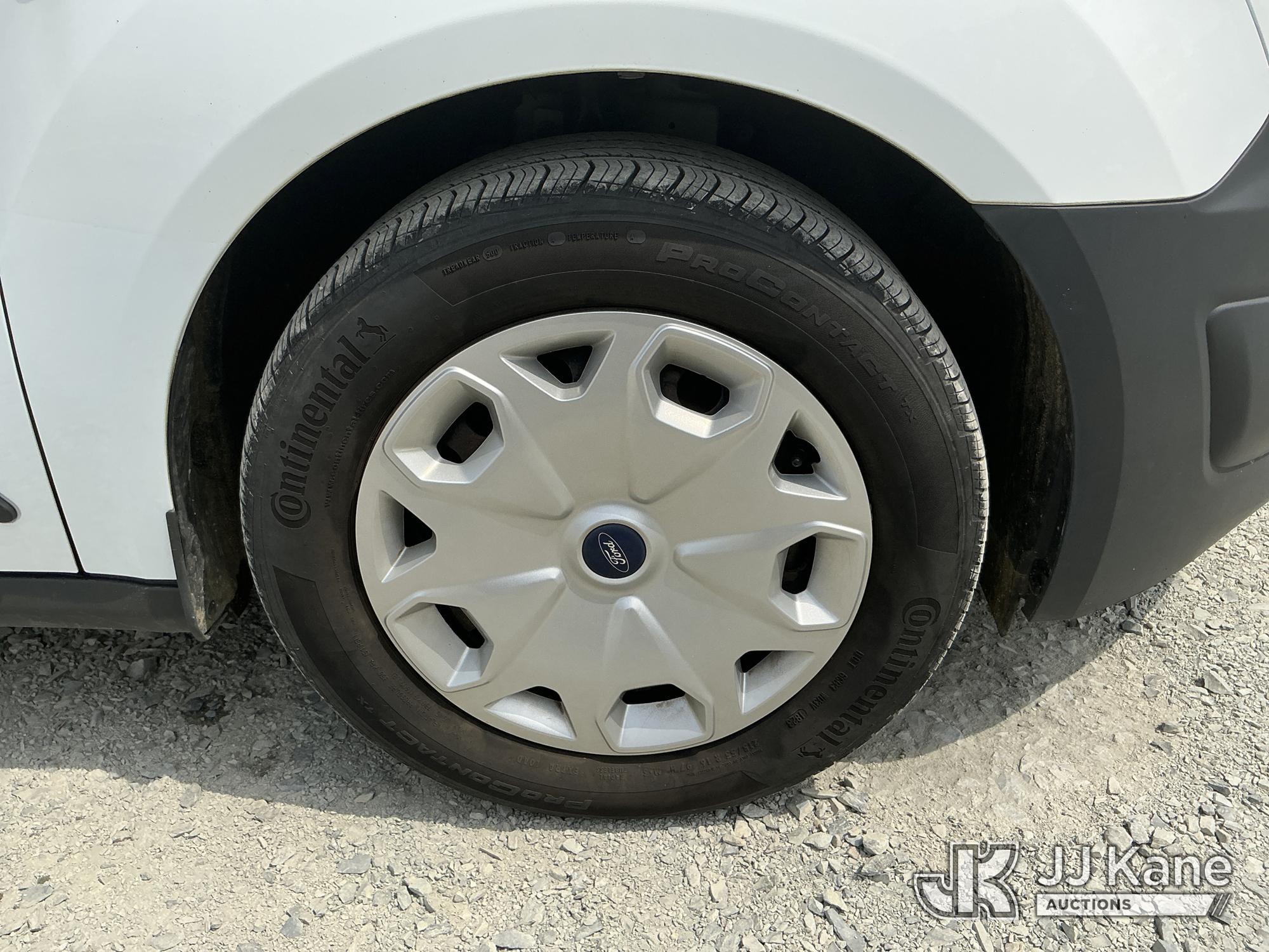 (China Grove, NC) 2018 Ford TRANSIT CONNECT Mini Cargo Van Runs & Moves) (Check Engine Light On, Pai