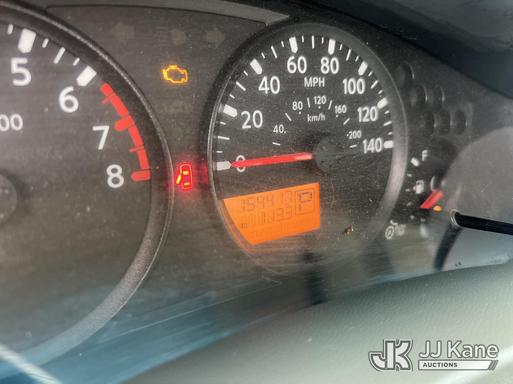 (Villa Rica, GA) 2016 Nissan Frontier Extended-Cab Pickup Truck Runs & Moves) (Check Engine Light On