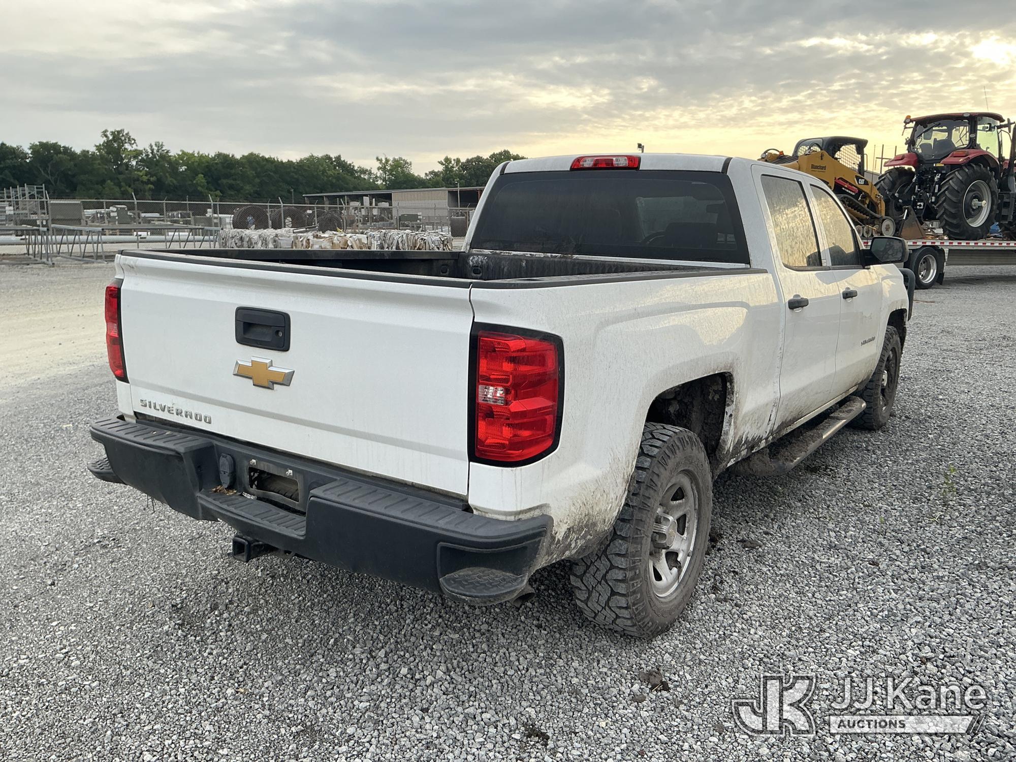 (Moncks Corner, SC) 2018 Chevrolet Silverado 1500 4x4 Crew-Cab Pickup Truck Not Running, Condition U