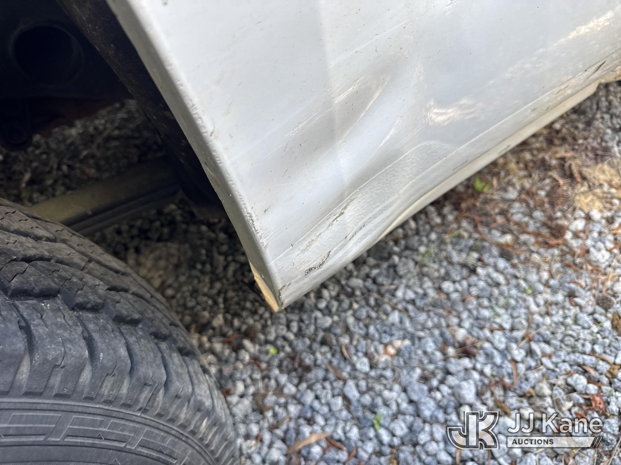 (Wakefield, VA) 2014 Chevrolet Silverado 1500 4x4 Crew-Cab Pickup Truck Not Running, Condition Unkno