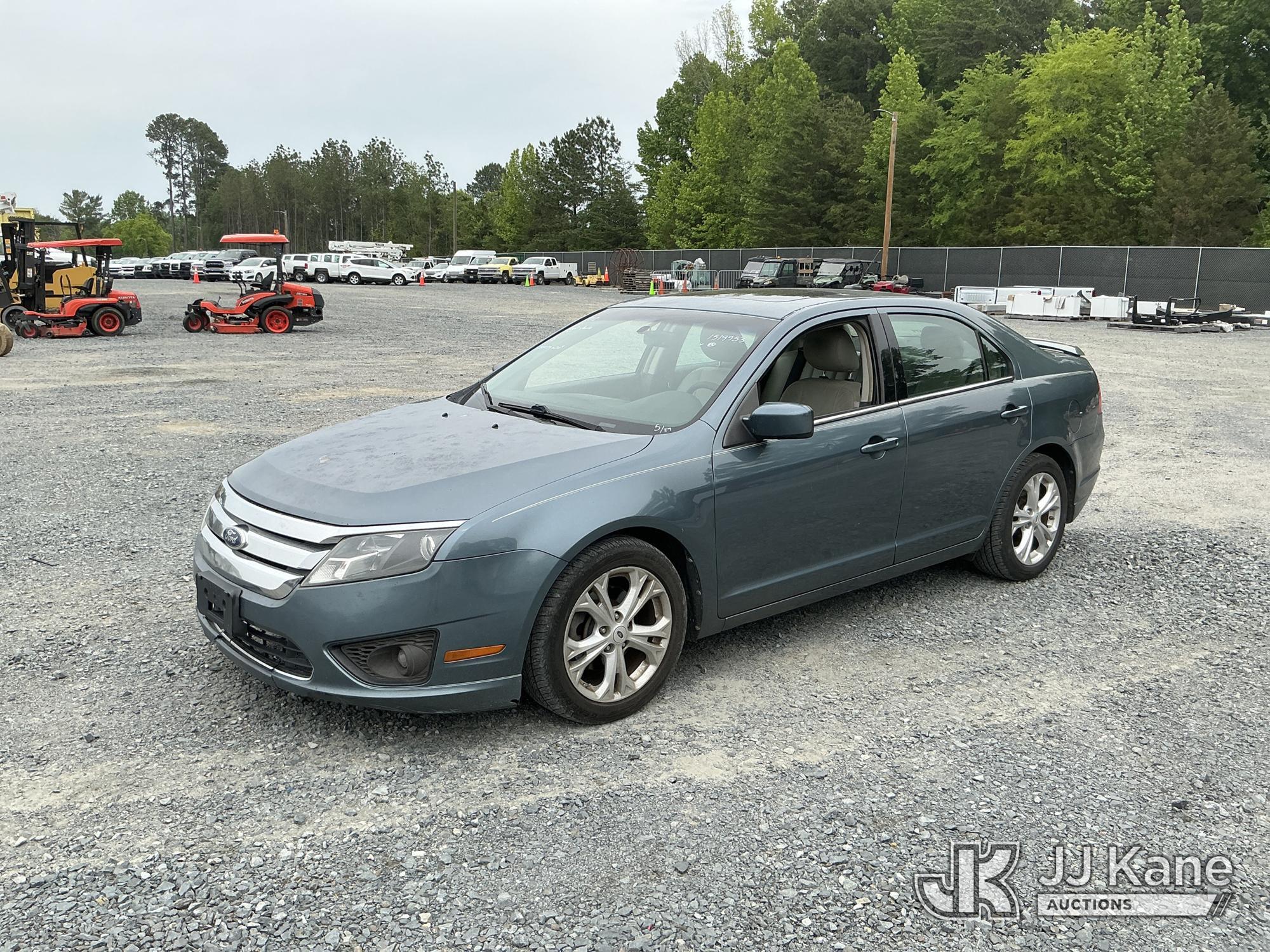 (China Grove, NC) 2012 Ford Fusion 4-Door Sedan Runs & Moves) (Paint Damage