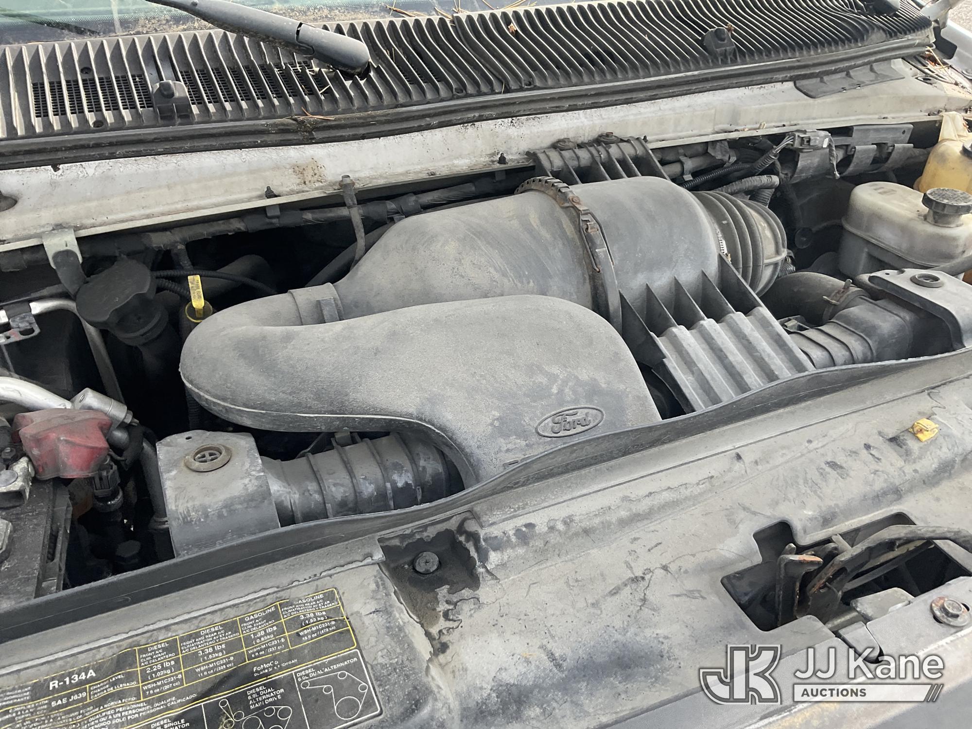 (Verona, KY) 2011 Ford E250 Cargo Van Runs & Moves) (Rust Damage
