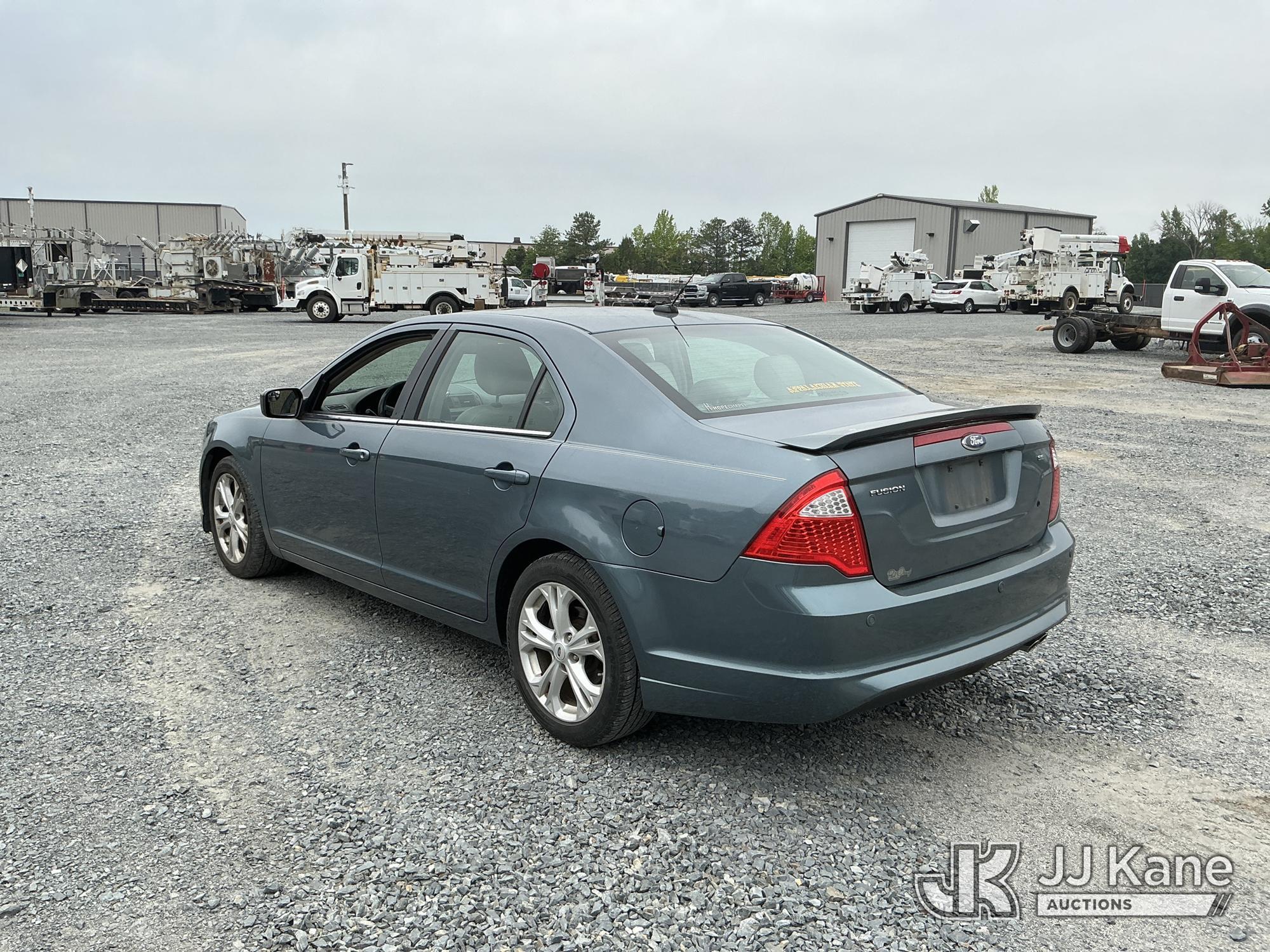 (China Grove, NC) 2012 Ford Fusion 4-Door Sedan Runs & Moves) (Paint Damage