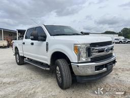 (College Park, GA) 2017 Ford F250 SD 4x4 Crew-Cab Pickup Truck Runs & Moves) (Engine Tick