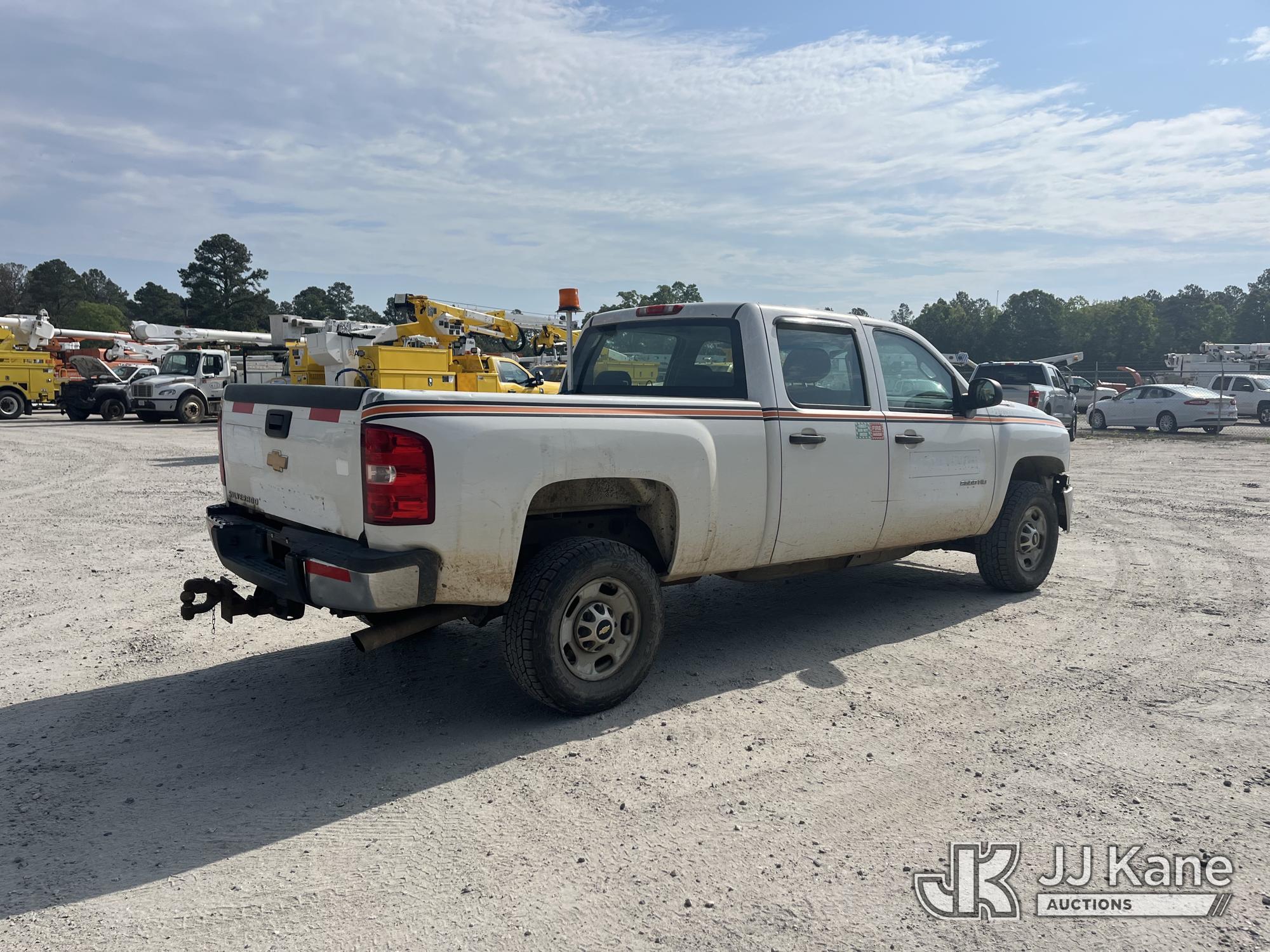 (Chester, VA) 2012 Chevrolet Silverado 2500HD 4x4 Crew-Cab Pickup Truck Runs & Moves) (Engine Tick,