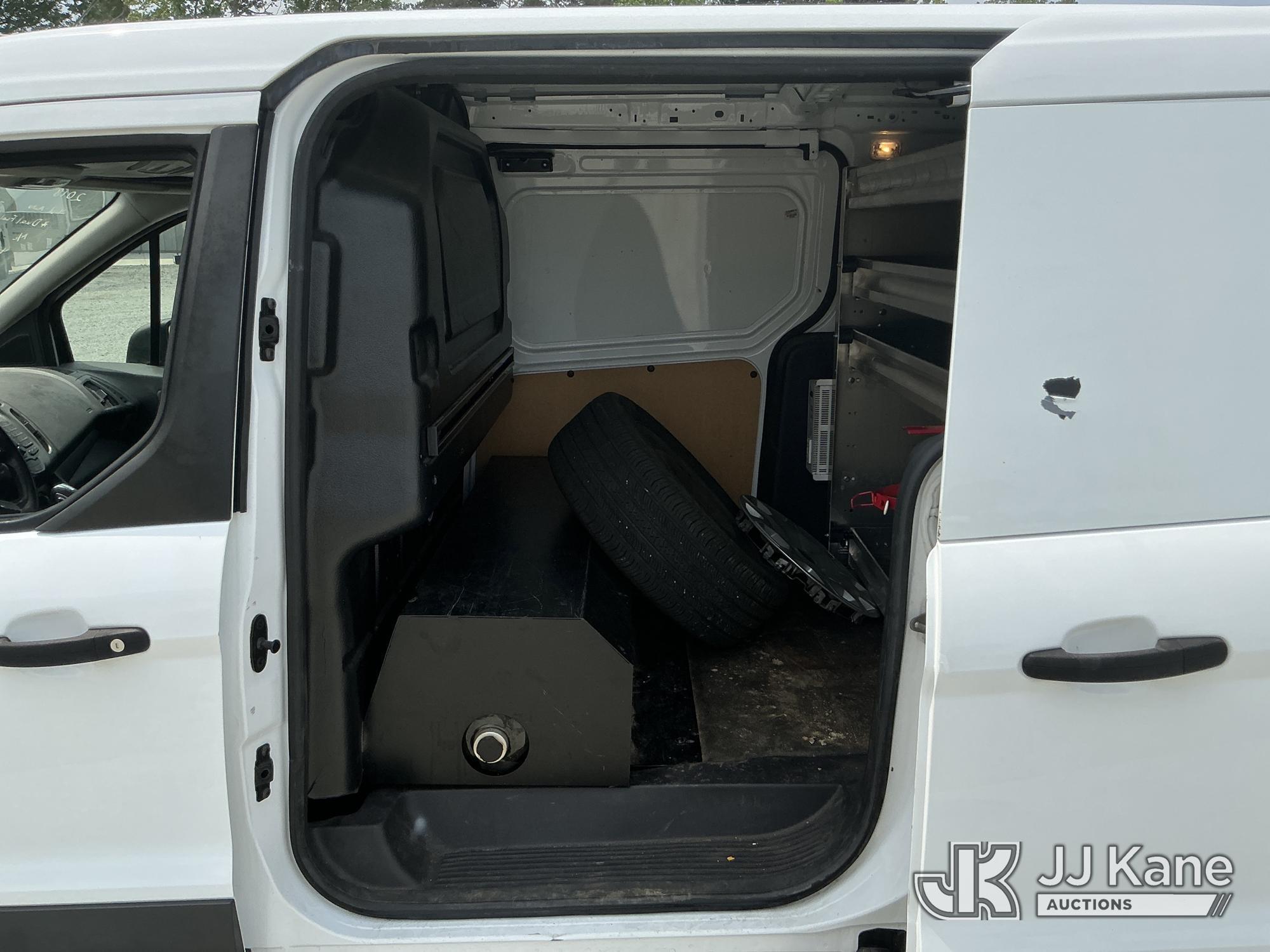 (China Grove, NC) 2018 Ford TRANSIT CONNECT Mini Cargo Van Runs & Moves) (Check Engine Light On, Pai