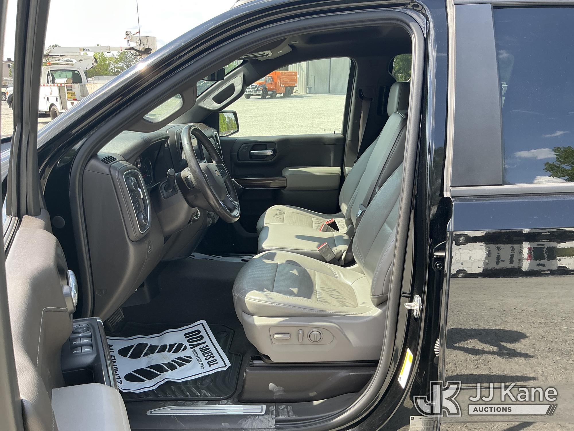 (China Grove, NC) 2020 Chevrolet Silverado 1500 4x4 Crew-Cab Pickup Truck Runs & Moves) (Seller Stat