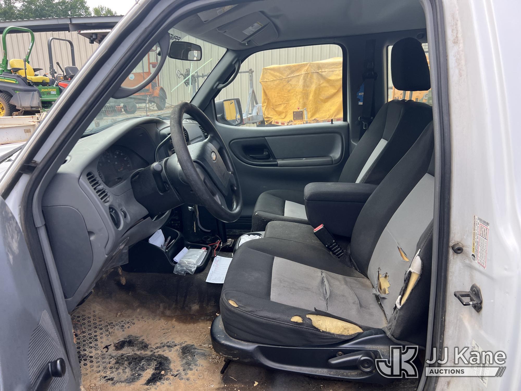 (Albertville, AL) 2011 Ford Ranger Extended-Cab Pickup Truck, (Municipality Owned) Runs & Moves) (Ju