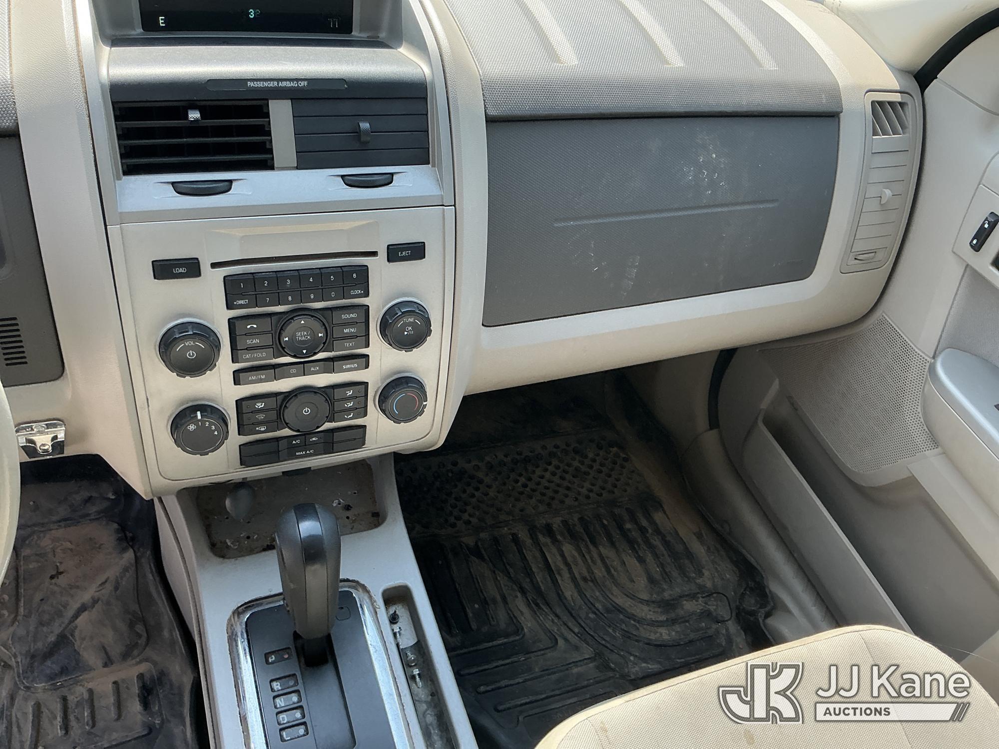 (China Grove, NC) 2011 Ford Escape 4x4 4-Door Sport Utility Vehicle Runs & Moves) (Body/Paint Damage