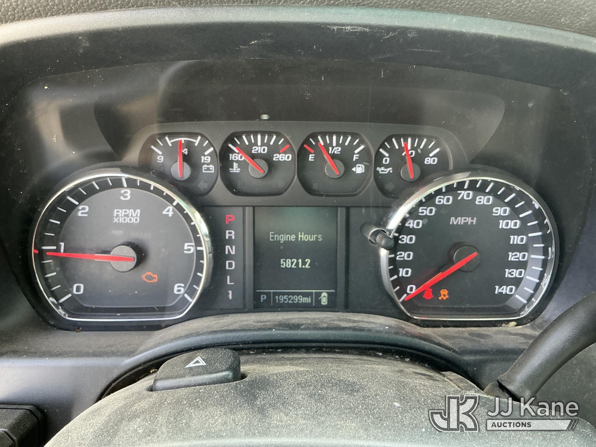 (China Grove, NC) 2018 Chevrolet Silverado 2500HD 4x4 Extended-Cab Pickup Truck Runs & Moves) (Check