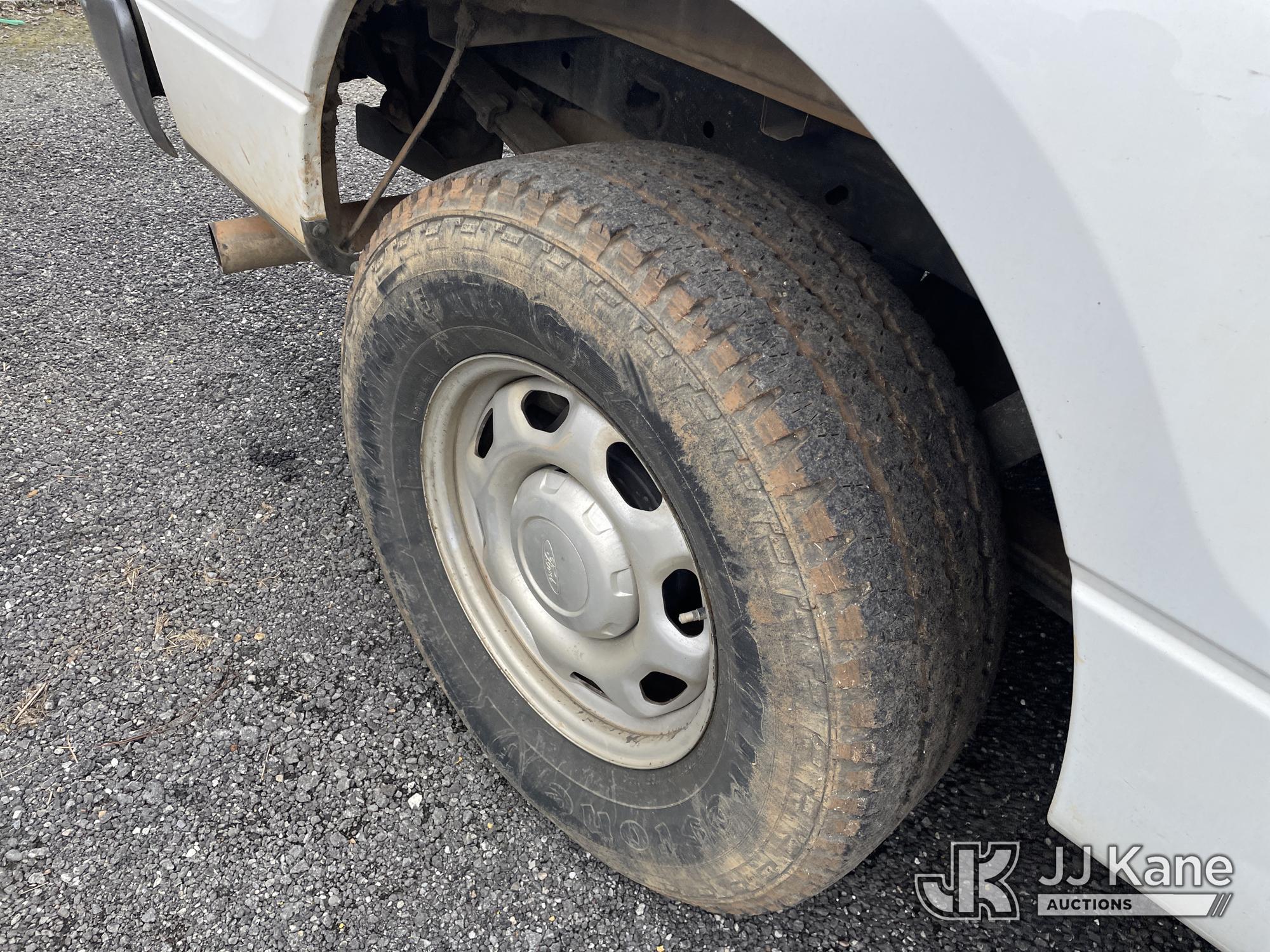 (Albertville, AL) 2012 Ford F150 4x4 Crew-Cab Pickup Truck, (Municipality Owned) Runs & Moves) (Jump