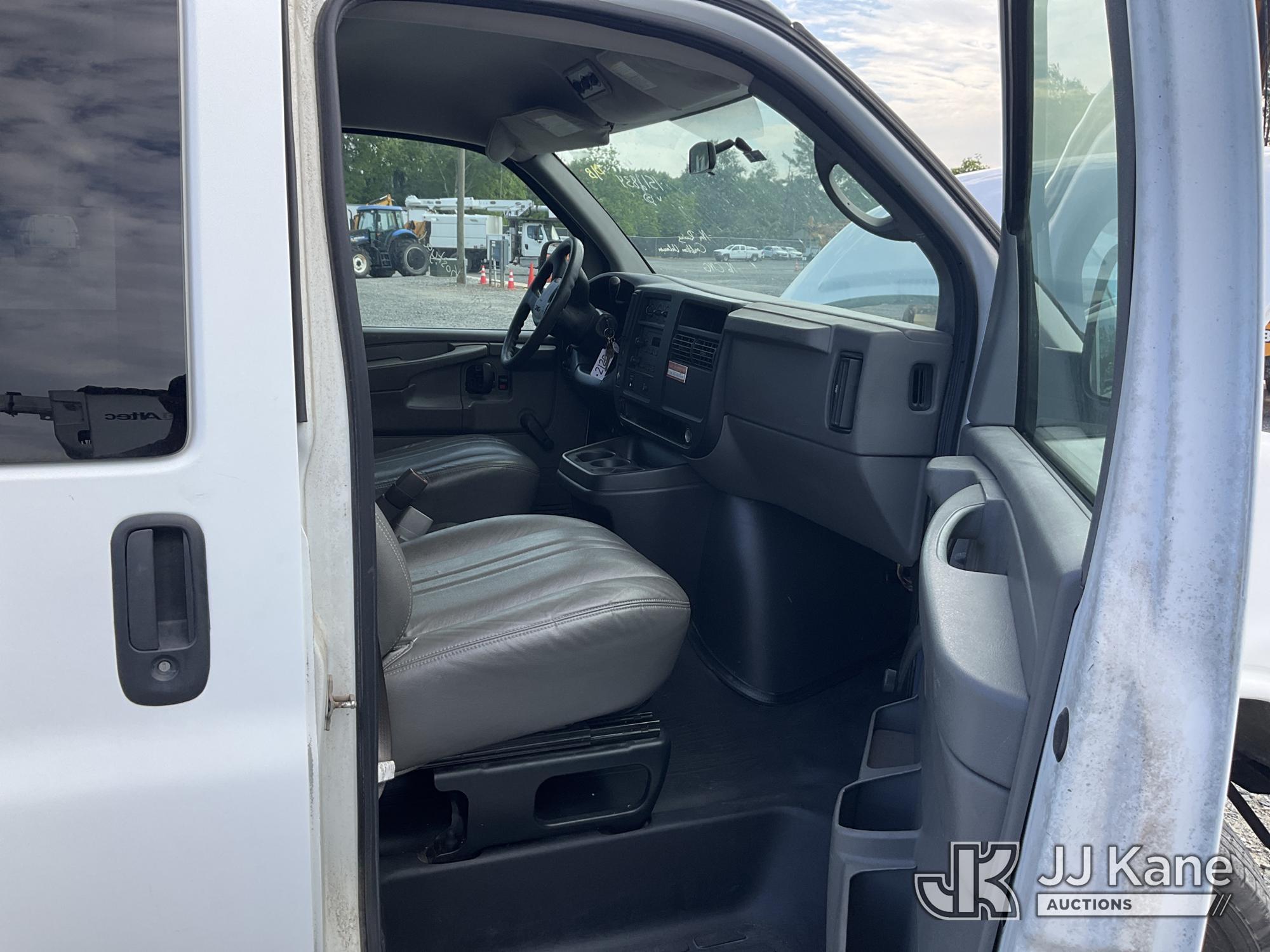 (China Grove, NC) 2007 GMC Savanna Extended Passenger Van Not Running, Condition Unknown, No CNG Fue